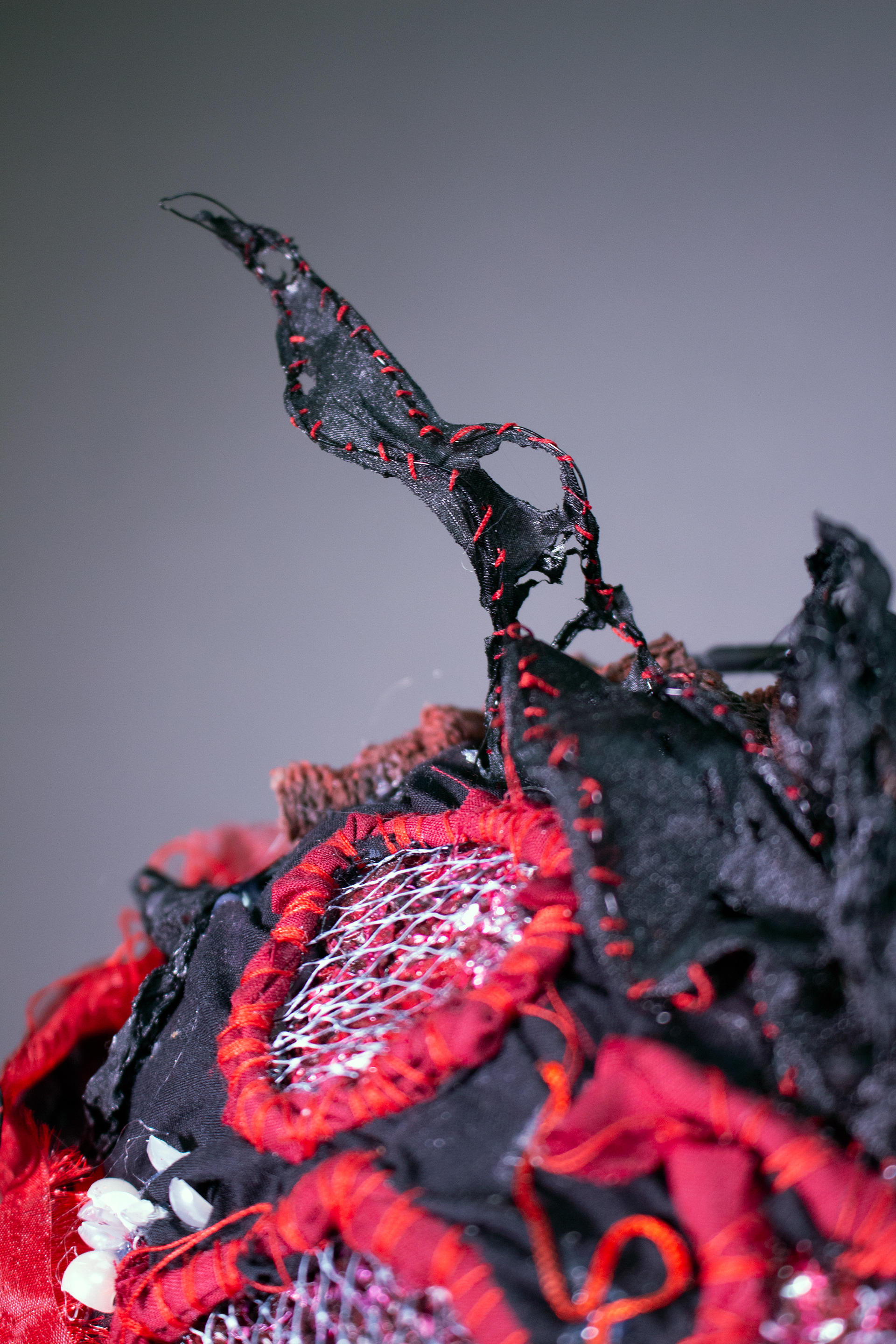 As someone who feels burned out constantly, I created a tangible expression of that difficult-to-communicate feeling, resulting in this wearable mask. I used various heat-related techniques to capture that exhausted heaviness with weight and texture. It outwardly expresses how one feels, instead of inviting miscommunication and misunderstandings.