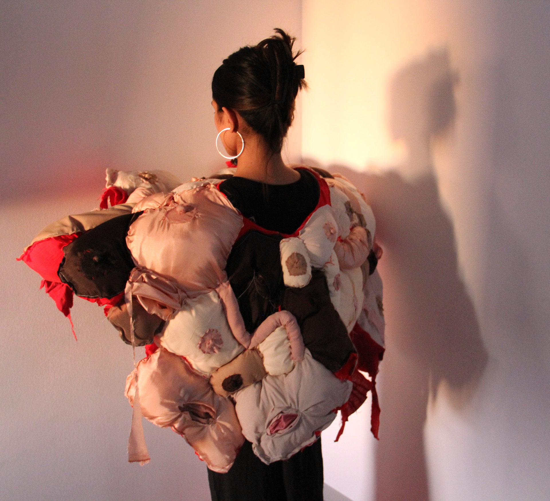 fabric, wire, polyfill