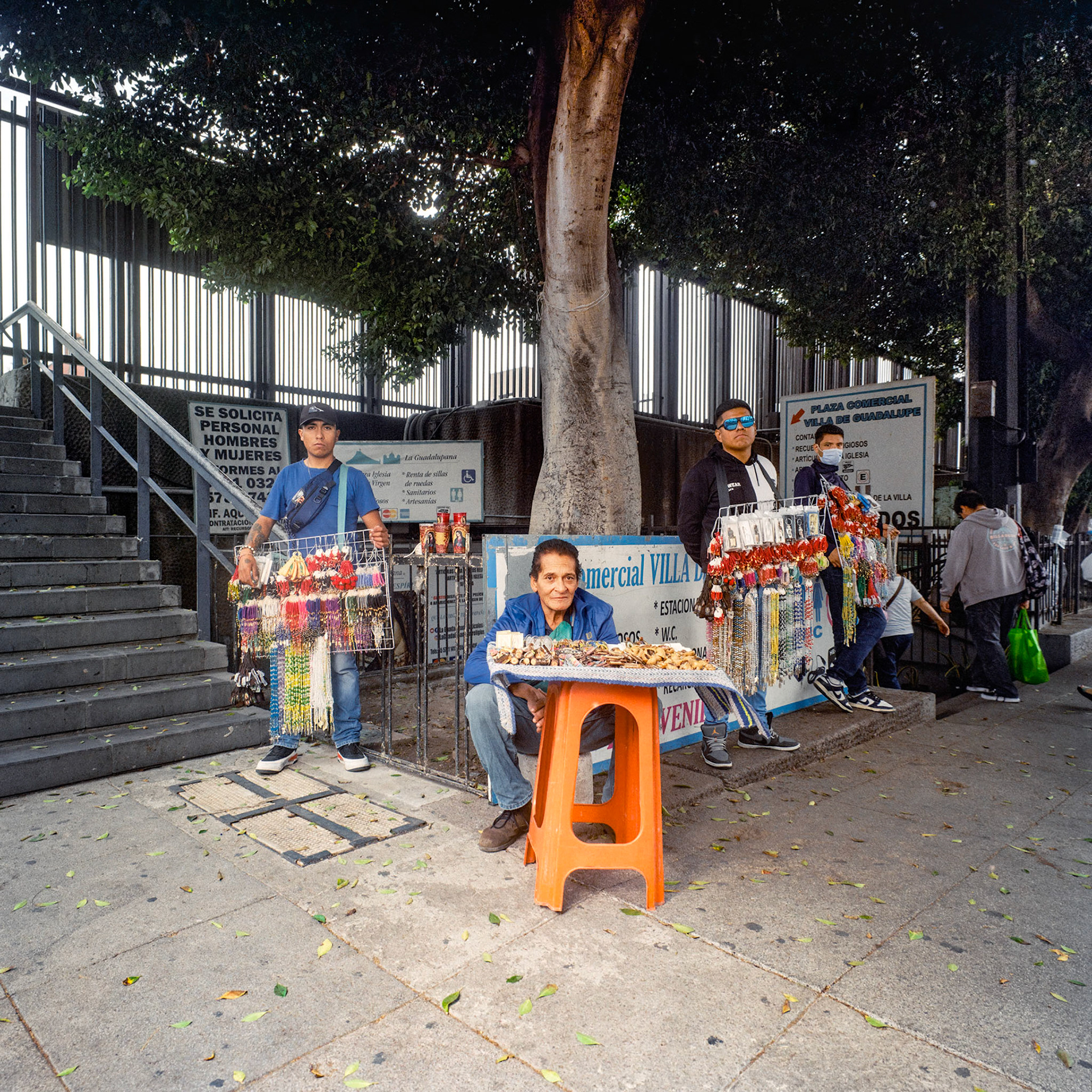 Vendedores de La Villa,  Basilica de Guadalupe, Gustavo A. Madero, CDMX 2024