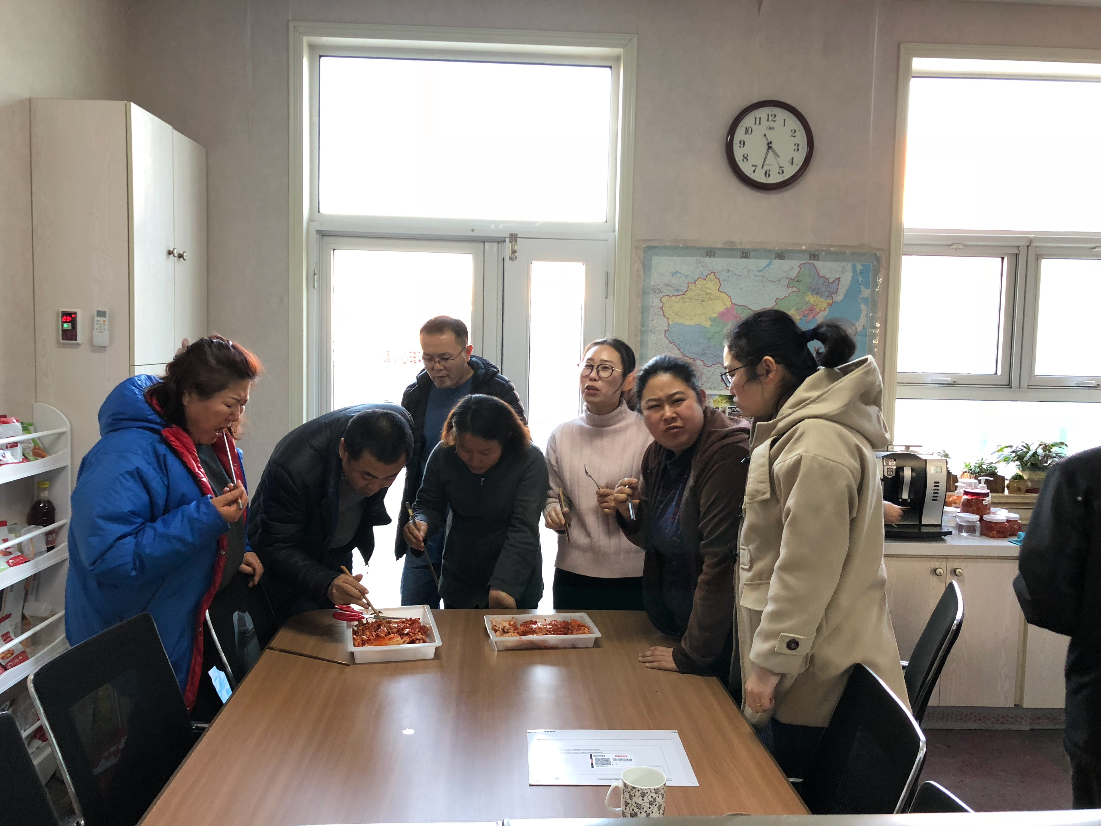 Manufacturing “Korea” in China: The Coproduction of Commodity Value and Nationalist Imaginaries in the Chinese Kimchi Industry (2021, The University of Chicago)
