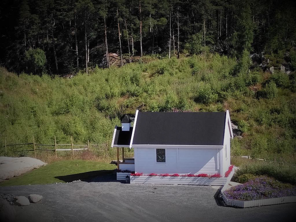 Kapellet i skogkanten. Romantisk?