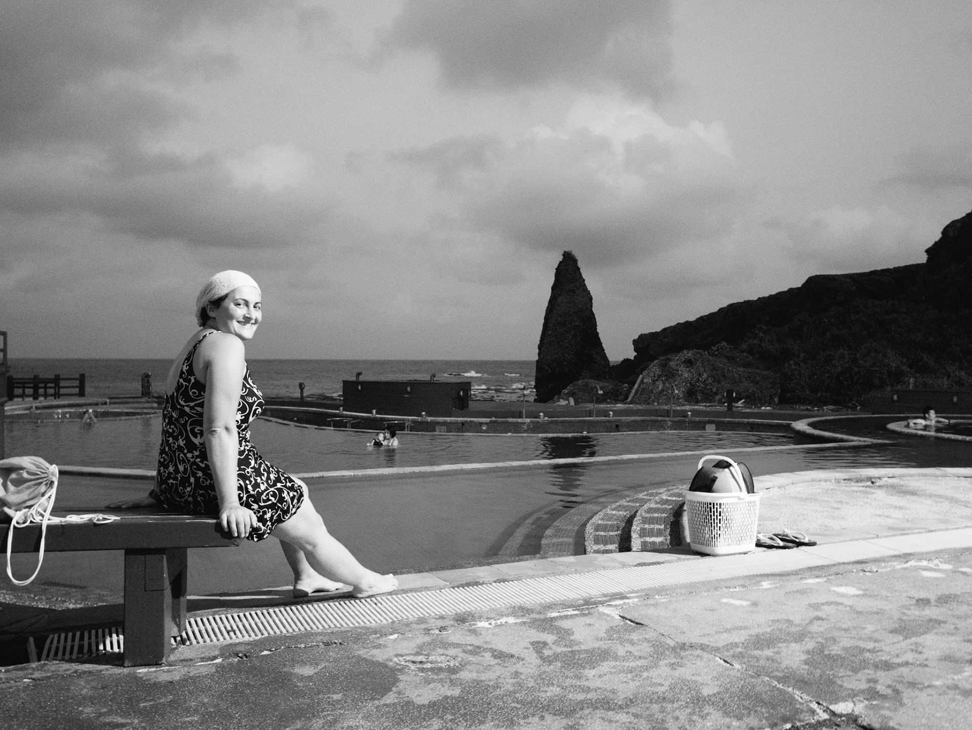 Très rares sources géothermiques à l'eau de mer. Tenue réglementaire obligatoire !