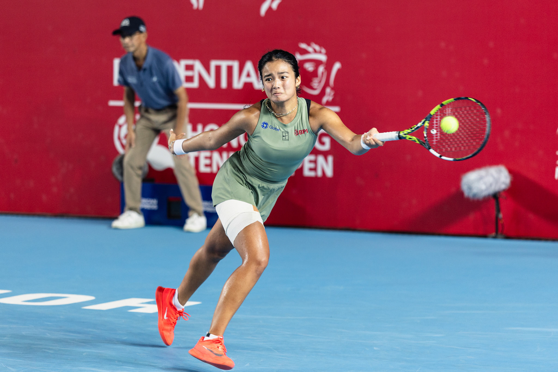 HONG KONG, China - Alexandra Eala of the Philippines vs Victoria Mboko of Canada during WTA 250 - Prudential Hong Kong Tennis Open at Victoria Park Tennis Court on October 30, 2025 in Hong Kong, China, (Photo by Jack Ng/Alamy Live News)