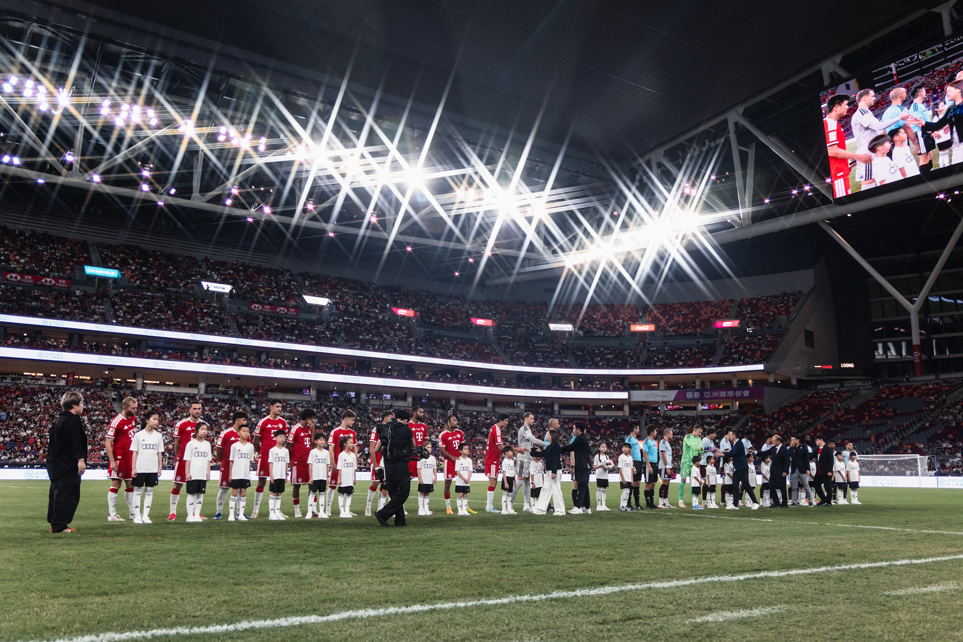 HONG KONG, China - AUGUST 07: Bayern Munich and Aston Villa line up during 2026 Audi Football Summit - Bayern Munich vs Aston Villa at Kai Tak Stadium on August 7, 2026 in Hong Kong, China, (Photo by Jack Ng/Alamy Live News)