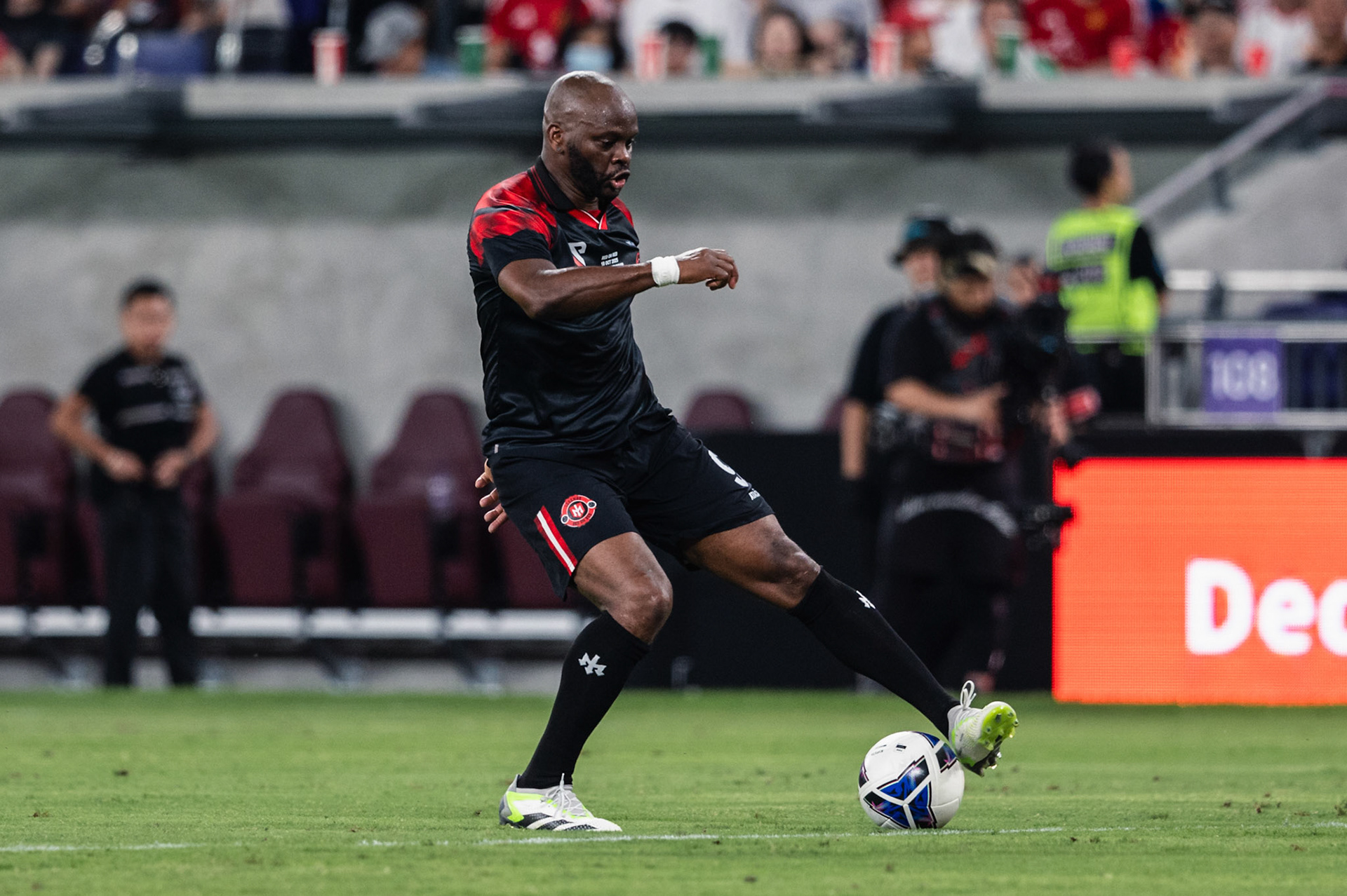 Kai Tak Stadium, HONG KONG, China - OCTOBER 18:  during Red on Red 2025 at Kai Tak Stadium on October 18, 2025 in Hong Kong, China, (Photo by Jack Ng/Jack Ng/Alamy Live News)