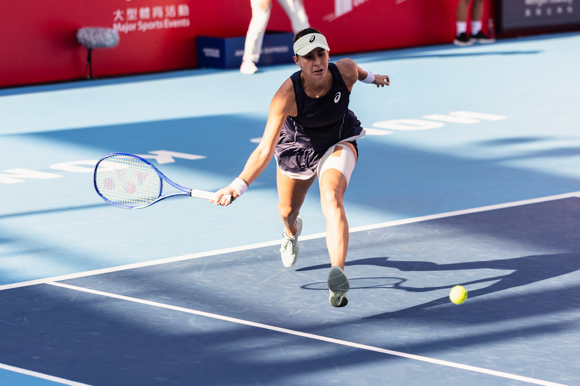 HONG KONG, China - Belinda Bencic of Switzerland in action during WTA 250 - Prudential Hong Kong Tennis Open at Victoria Park Tennis Court on October 30, 2025 in Hong Kong, China, (Photo by Jack Ng/Alamy Live News)