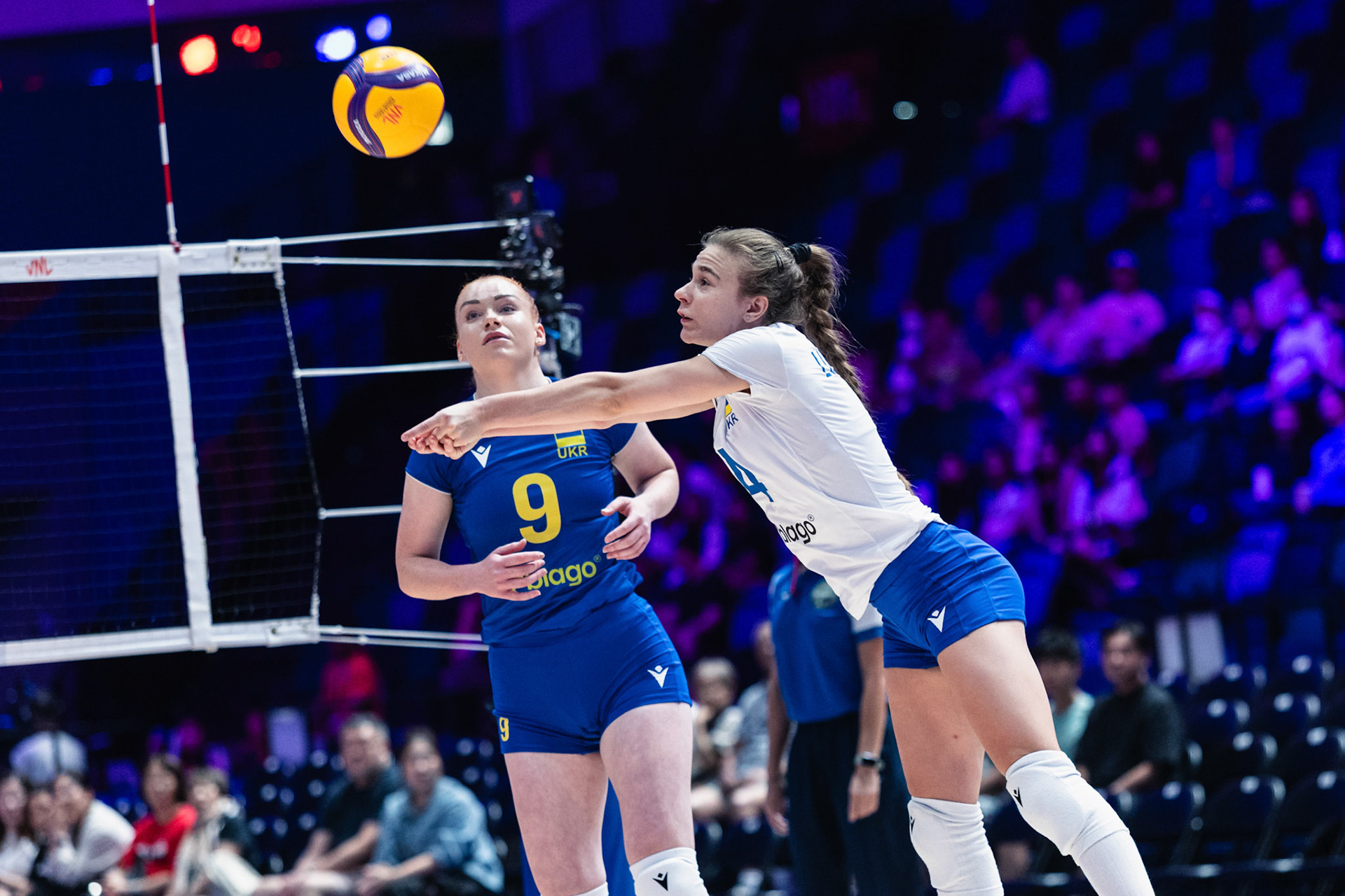 HONG KONG, China - JULY  08: Alika Lutsenko of Ukraine sets the ball for a teammate during Volleyball Nations League Hong Kong 2026 at Kai Tak Arena on July 8, 2026 in Hong Kong, China, (Photo by Jack Ng/Alamy Live News)