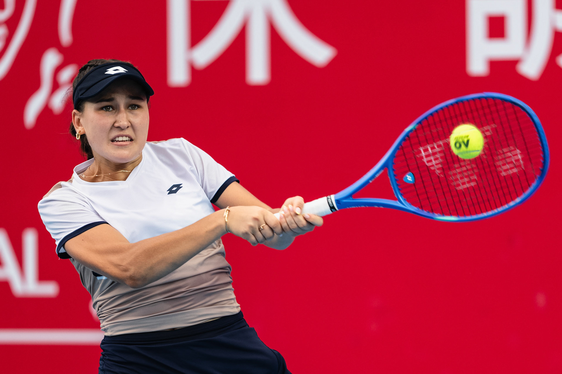 HONG KONG, China - Kamilla RAKHIMOVA and Aliaksandra SASNOVICH of Russia play against Momoko KOBORI of Japan and Peangtarn PLIPUECH of Thailand during WTA 250 - Prudential Hong Kong Tennis Open at Victoria Park Tennis Court on October 31, 2025 in Hong Kong, China, (Photo by Jack Ng/Alamy Live News)