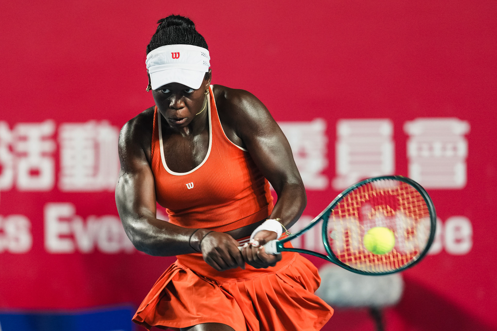 HONG KONG, China - Alexandra Eala of the Philippines vs Victoria Mboko of Canada in action during WTA 250 - Prudential Hong Kong Tennis Open at Victoria Park Tennis Court on October 30, 2025 in Hong Kong, China, (Photo by Jack Ng/Alamy Live News)