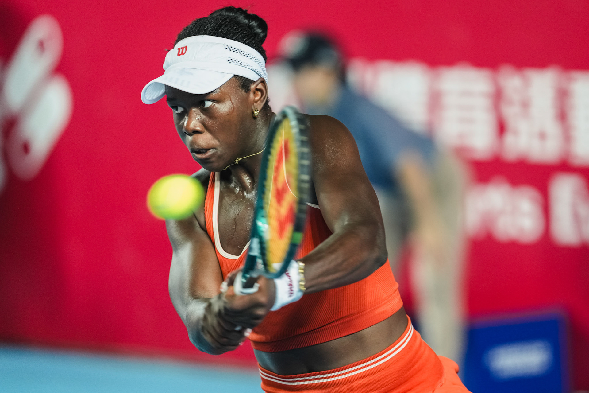 HONG KONG, China - Alexandra Eala of the Philippines vs Victoria Mboko of Canada in action during WTA 250 - Prudential Hong Kong Tennis Open at Victoria Park Tennis Court on October 30, 2025 in Hong Kong, China, (Photo by Jack Ng/Alamy Live News)