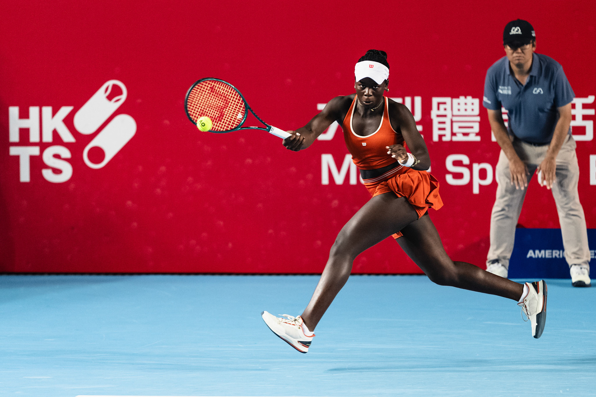 HONG KONG, China - Anna Kalinskaya of Russia play against Victoria Mboko of Canada during WTA 250 - Prudential Hong Kong Tennis Open at Victoria Park Tennis Court on October 31, 2025 in Hong Kong, China, (Photo by Jack Ng/Alamy Live News)