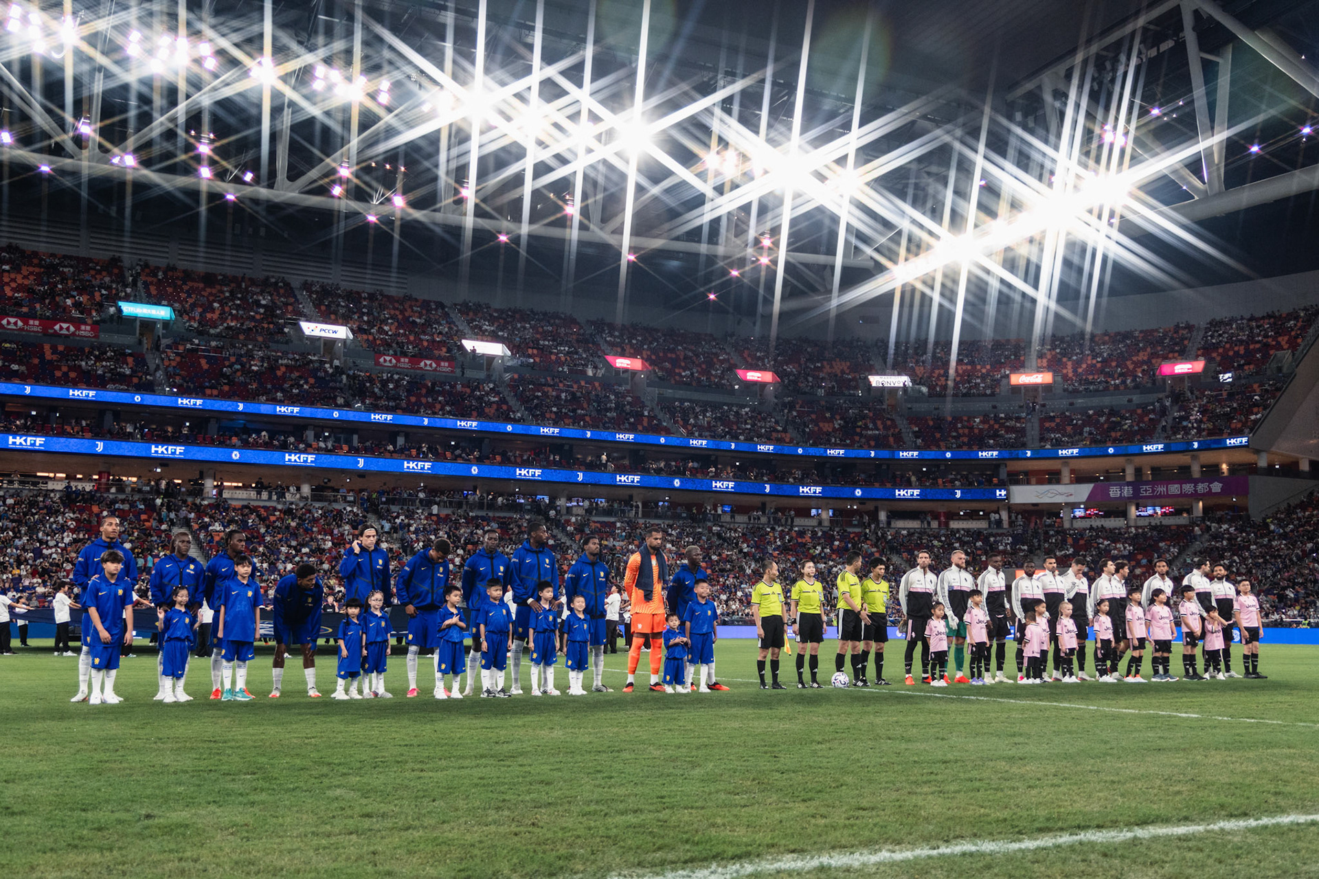 HONG KONG, China - AUGUST  05: Players of Chelsea and Juventus enter the pitch during Hong Kong Football Festival (HKFF) 2026 - Chelsea vs Juventus at Kai Tak Stadium on August 5, 2026 in Hong Kong, China, (Photo by Jack Ng/Alamy Live News)
