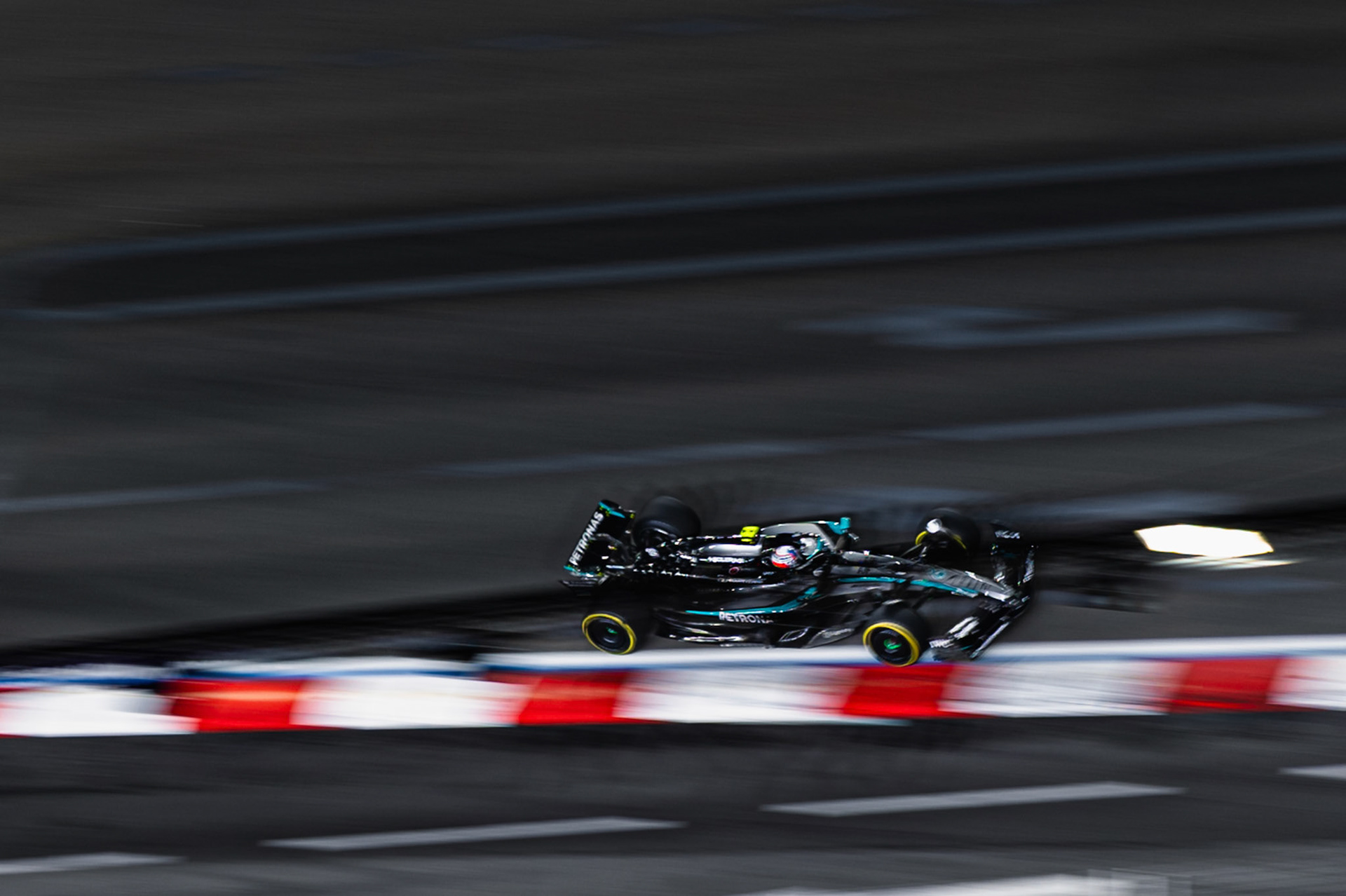 SINGAPORE, Singapore - OCTOBER  05:  during F1 Grand Prix of Singapore at Marina Bay Street Circuit on October 5, 2025 in Singapore, Singapore, (Photo by Jack Ng/Alamy Live News)