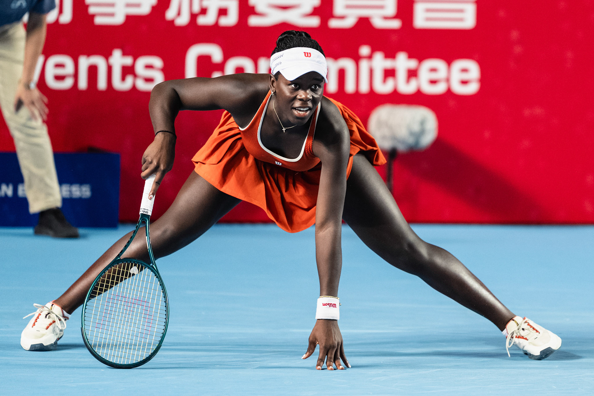 HONG KONG, China - Anna Kalinskaya of Russia play against Victoria Mboko of Canada during WTA 250 - Prudential Hong Kong Tennis Open at Victoria Park Tennis Court on October 31, 2025 in Hong Kong, China, (Photo by Jack Ng/Alamy Live News)