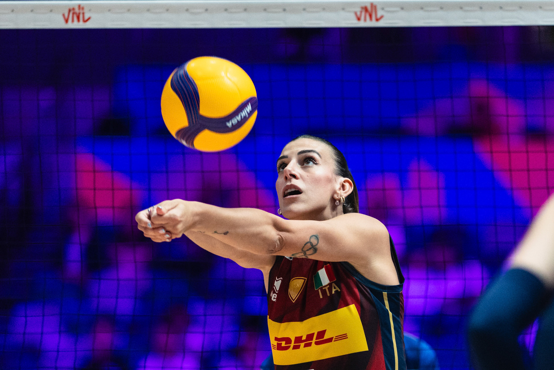 HONG KONG, China - JULY  08: Alessia Orro of Italy sets the ball for a teammate during Volleyball Nations League Hong Kong 2026 at Kai Tak Arena on July 8, 2026 in Hong Kong, China, (Photo by Jack Ng/Alamy Live News)