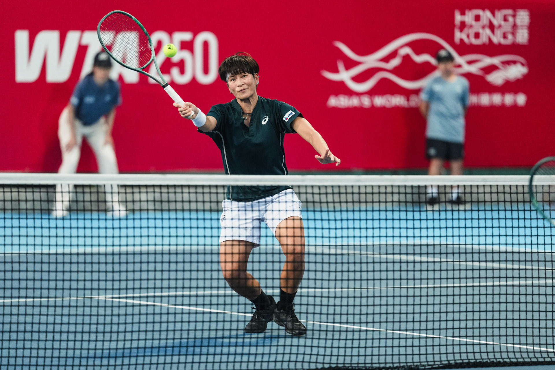 HONG KONG, China - T. Gibson and M. Inglis vs M. Kobori and P. Plipuech during WTA 250 - Prudential Hong Kong Tennis Open at Victoria Park Tennis Court on October 30, 2025 in Hong Kong, China, (Photo by Jack Ng/Alamy Live News)