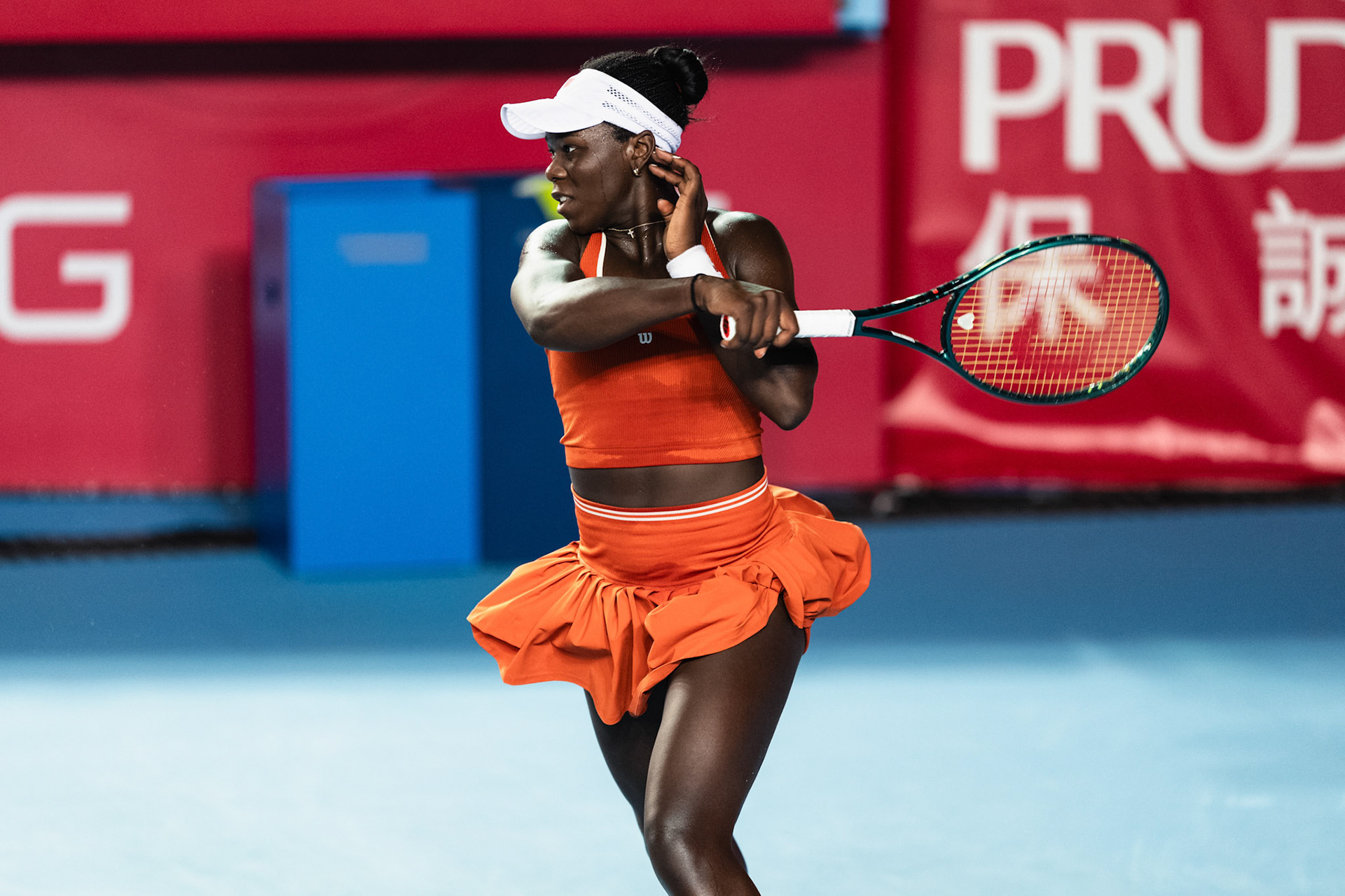 HONG KONG, China - Anna Kalinskaya of Russia play against Victoria Mboko of Canada during WTA 250 - Prudential Hong Kong Tennis Open at Victoria Park Tennis Court on October 31, 2025 in Hong Kong, China, (Photo by Jack Ng/Alamy Live News)