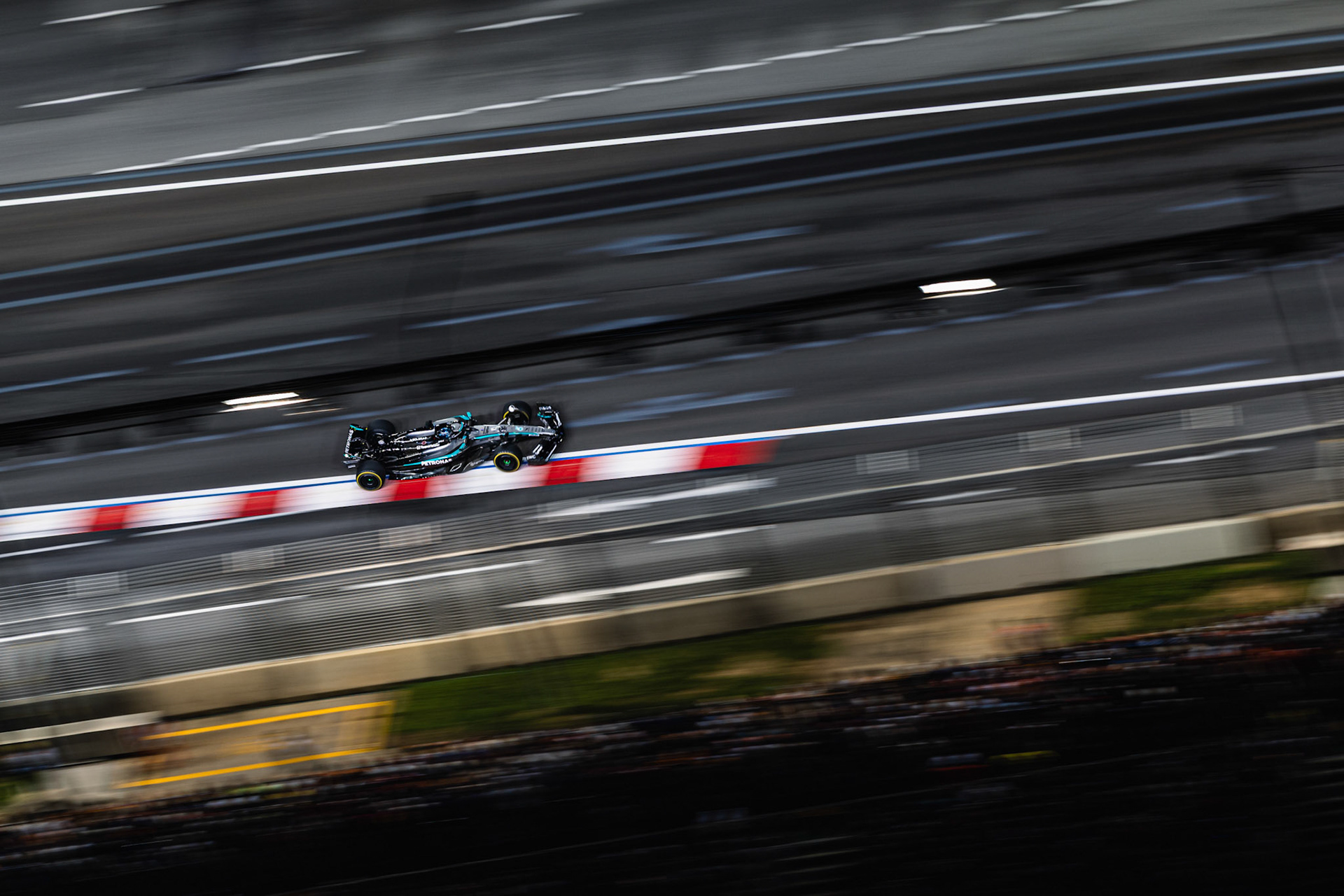 SINGAPORE, Singapore - OCTOBER  05:  during F1 Grand Prix of Singapore at Marina Bay Street Circuit on October 5, 2025 in Singapore, Singapore, (Photo by Jack Ng/Alamy Live News)