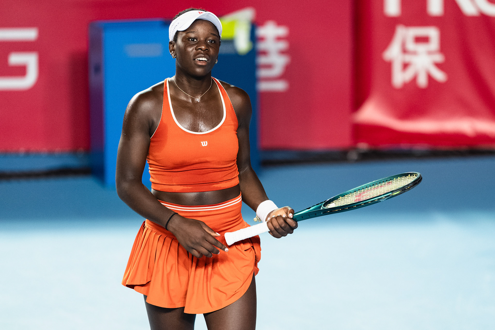 HONG KONG, China - Anna Kalinskaya of Russia play against Victoria Mboko of Canada during WTA 250 - Prudential Hong Kong Tennis Open at Victoria Park Tennis Court on October 31, 2025 in Hong Kong, China, (Photo by Jack Ng/Alamy Live News)