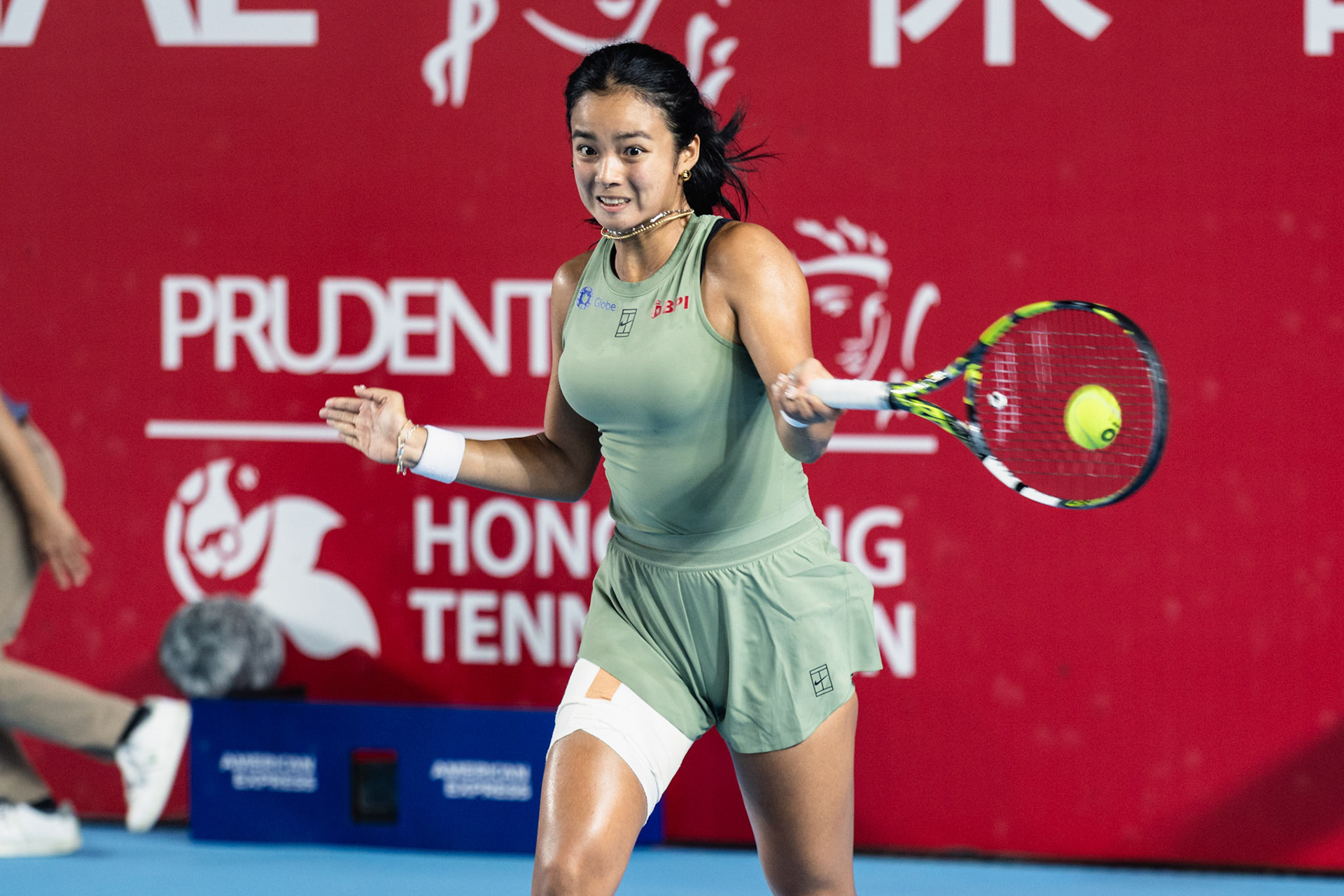 HONG KONG, China - Alexandra Eala of the Philippines vs Victoria Mboko of Canada during WTA 250 - Prudential Hong Kong Tennis Open at Victoria Park Tennis Court on October 30, 2025 in Hong Kong, China, (Photo by Jack Ng/Alamy Live News)