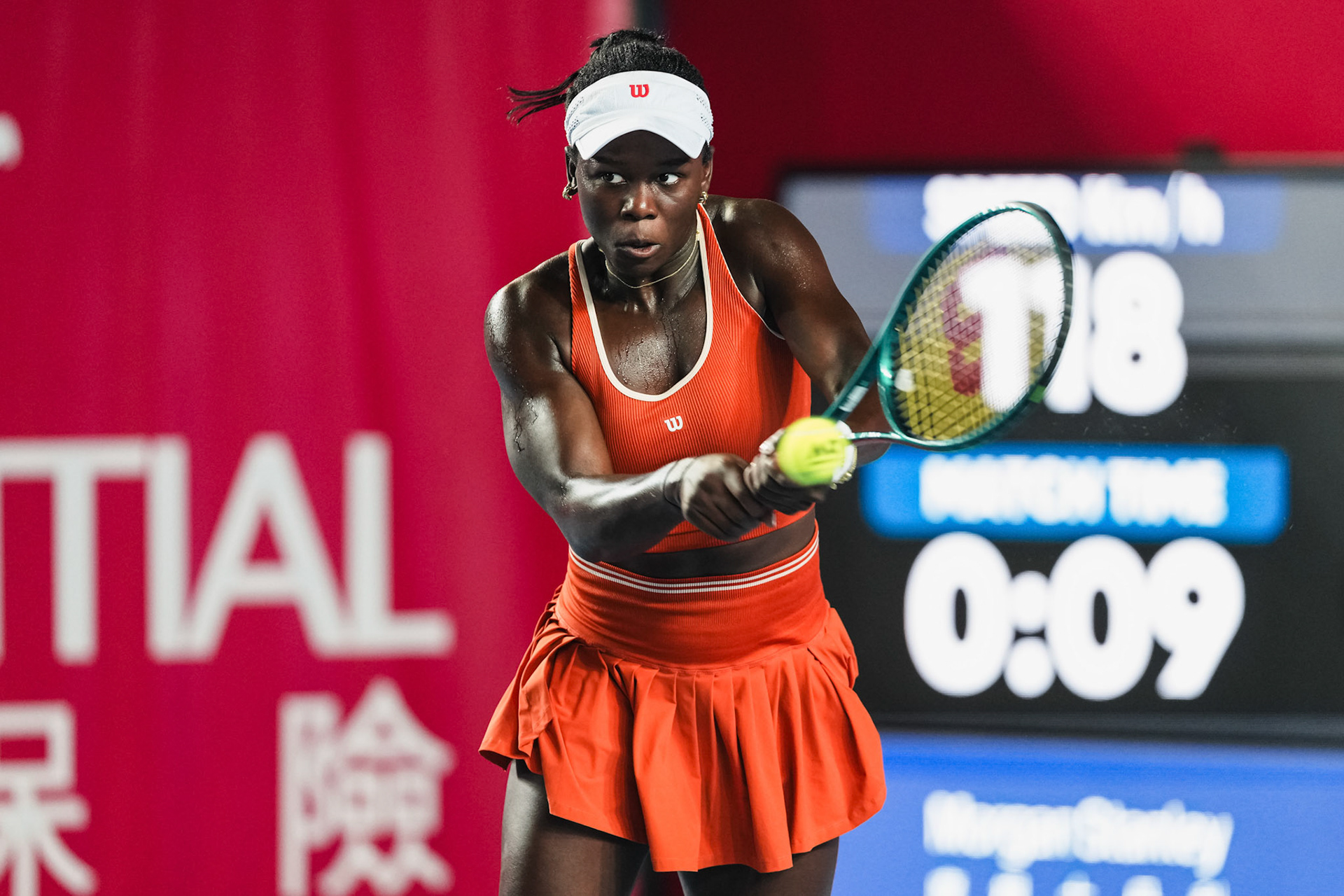 HONG KONG, China - Alexandra Eala of the Philippines vs Victoria Mboko of Canada in action during WTA 250 - Prudential Hong Kong Tennis Open at Victoria Park Tennis Court on October 30, 2025 in Hong Kong, China, (Photo by Jack Ng/Alamy Live News)