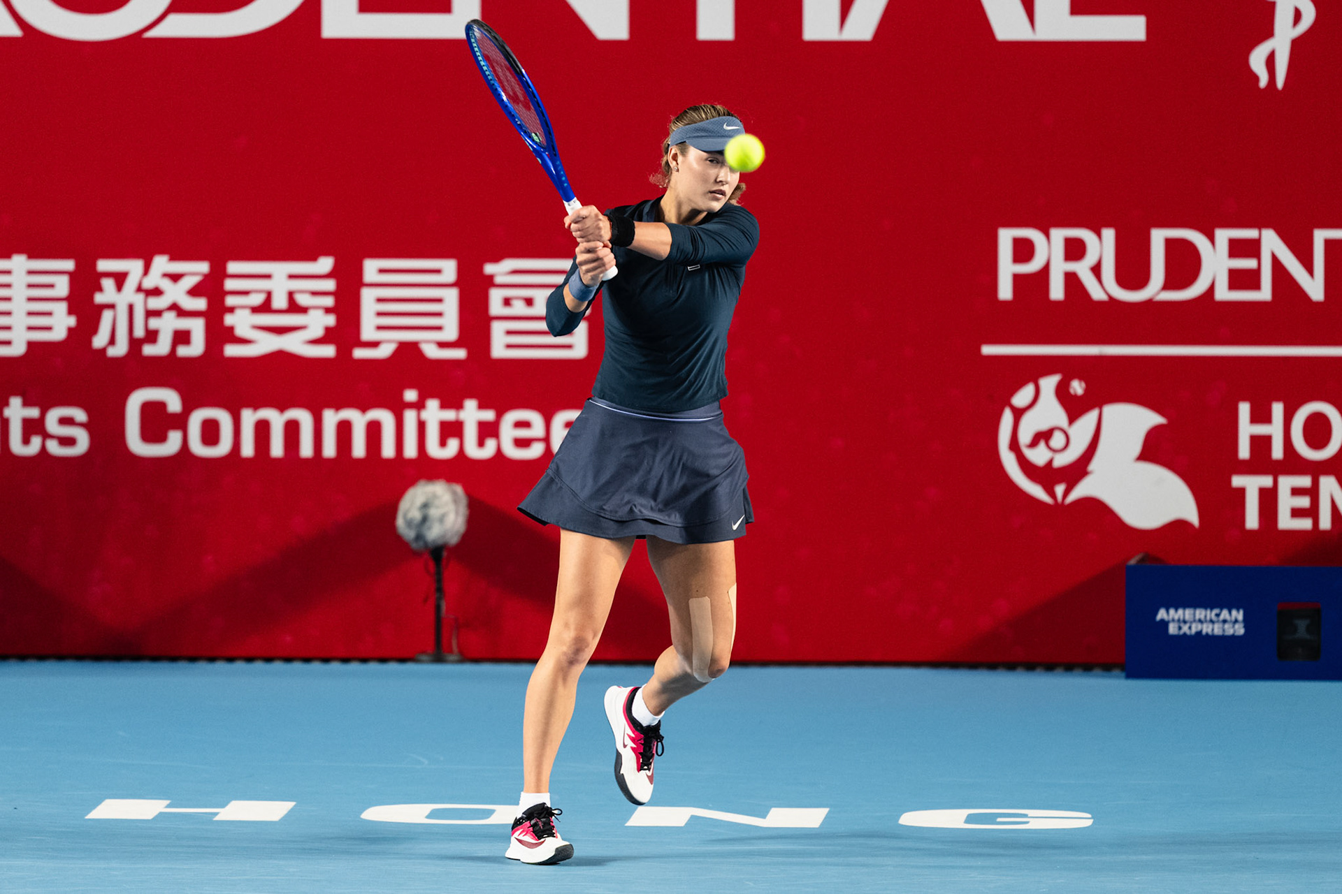 HONG KONG, China - Anna Kalinskaya of Russia play against Victoria Mboko of Canada during WTA 250 - Prudential Hong Kong Tennis Open at Victoria Park Tennis Court on October 31, 2025 in Hong Kong, China, (Photo by Jack Ng/Alamy Live News)