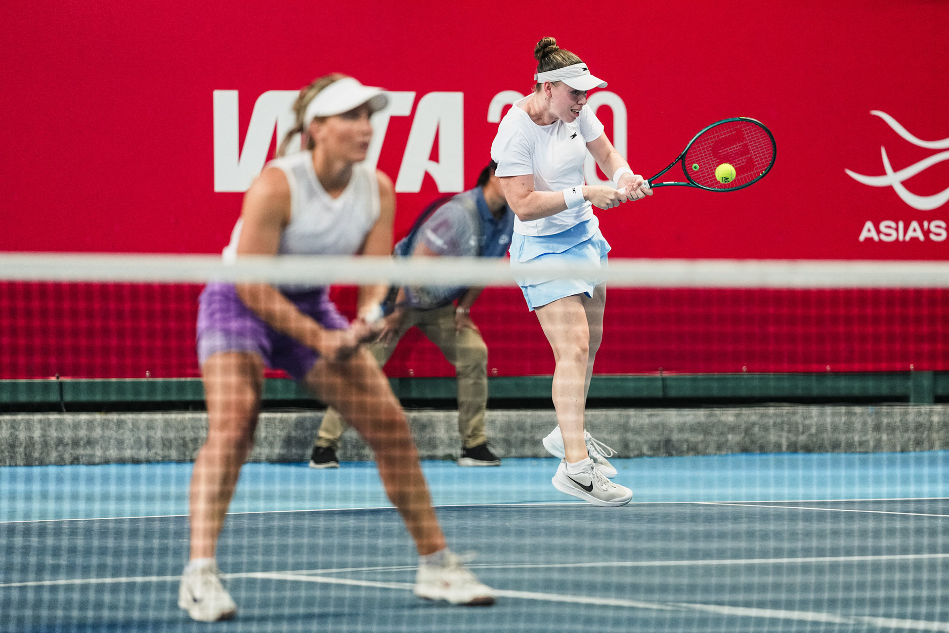 HONG KONG, China - T. Gibson and M. Inglis vs M. Kobori and P. Plipuech during WTA 250 - Prudential Hong Kong Tennis Open at Victoria Park Tennis Court on October 30, 2025 in Hong Kong, China, (Photo by Jack Ng/Alamy Live News)