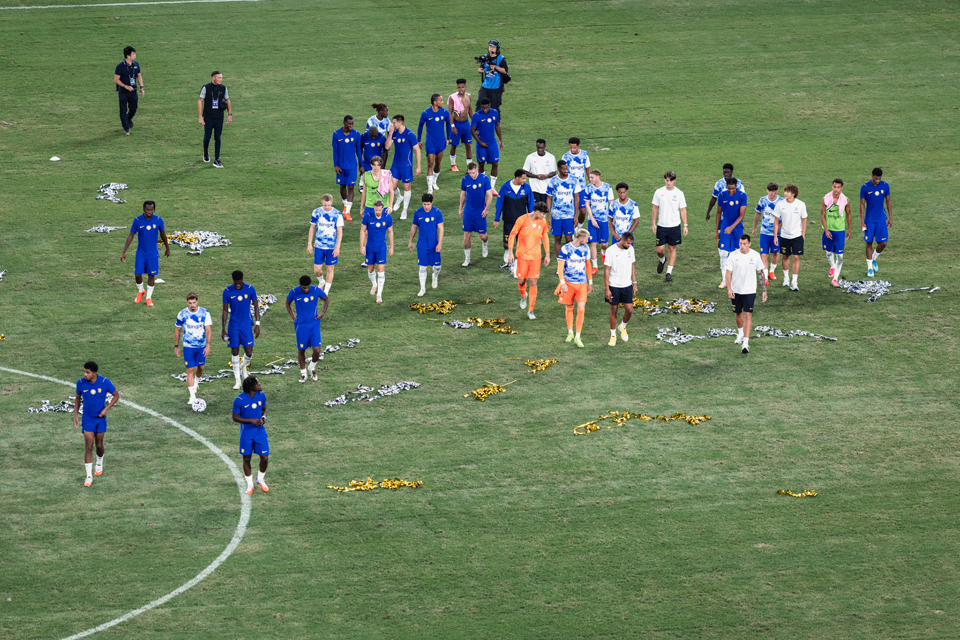 HONG KONG, China - AUGUST 05: Players of Chelsea applause the fans after Hong Kong Football Festival (HKFF) 2026 - Chelsea vs Juventus at Kai Tak Stadium on August 5, 2026 in Hong Kong, China, (Photo by Jack Ng/Alamy Live News)