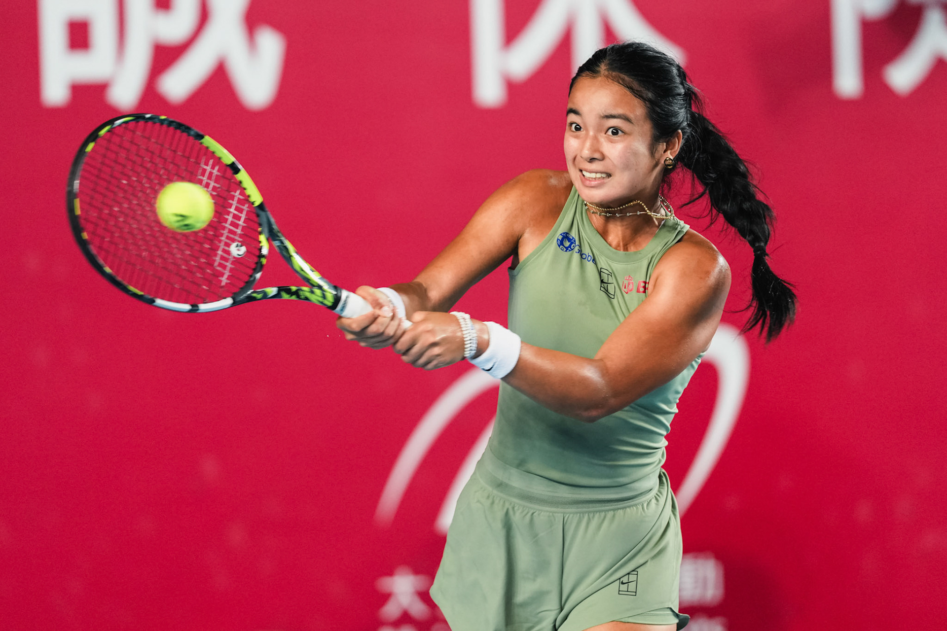 HONG KONG, China - Alexandra Eala of the Philippines vs Victoria Mboko of Canada in action during WTA 250 - Prudential Hong Kong Tennis Open at Victoria Park Tennis Court on October 30, 2025 in Hong Kong, China, (Photo by Jack Ng/Alamy Live News)