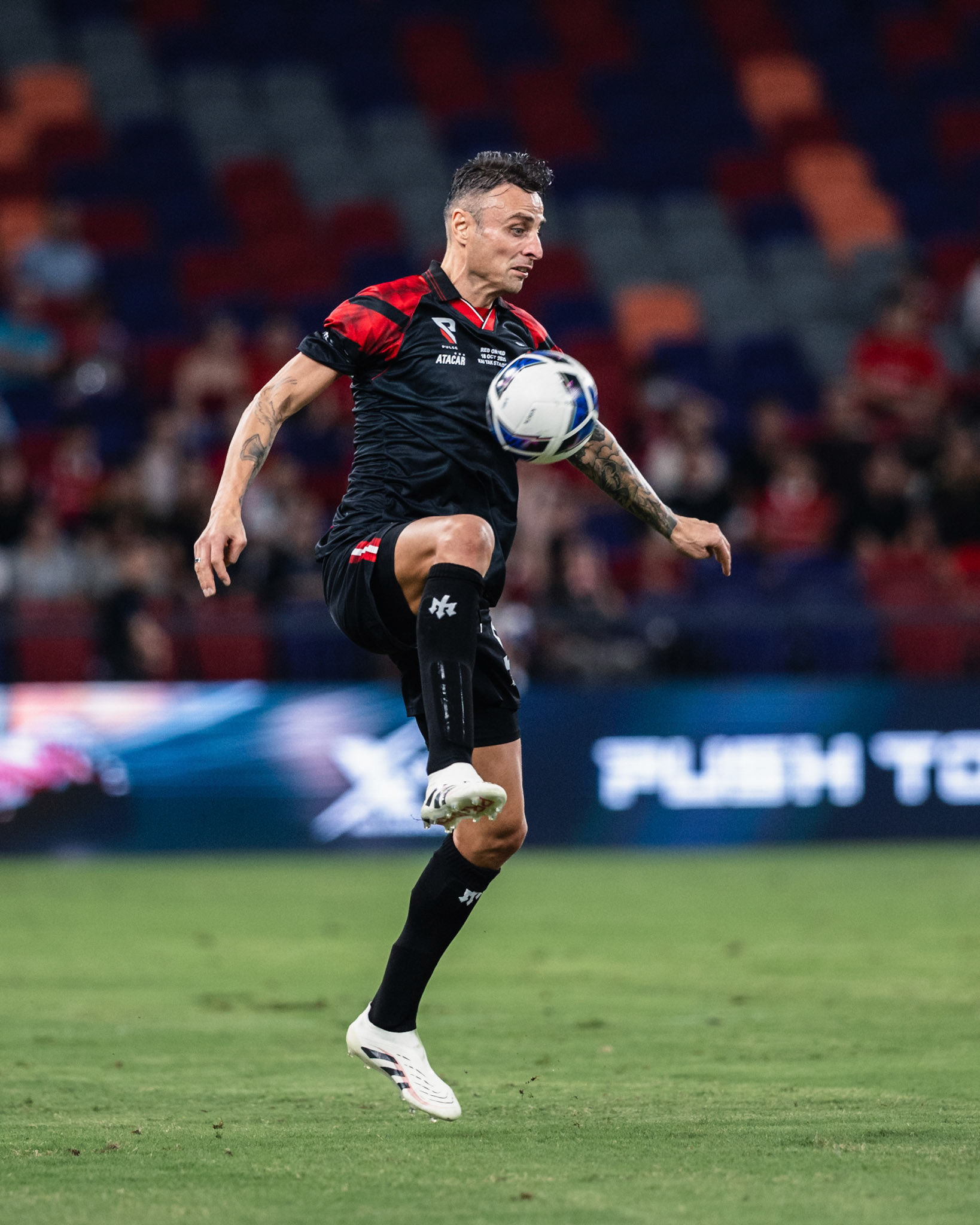Kai Tak Stadium, HONG KONG, China - OCTOBER 18:  during Red on Red 2025 at Kai Tak Stadium on October 18, 2025 in Hong Kong, China, (Photo by Jack Ng/Jack Ng/Alamy Live News)