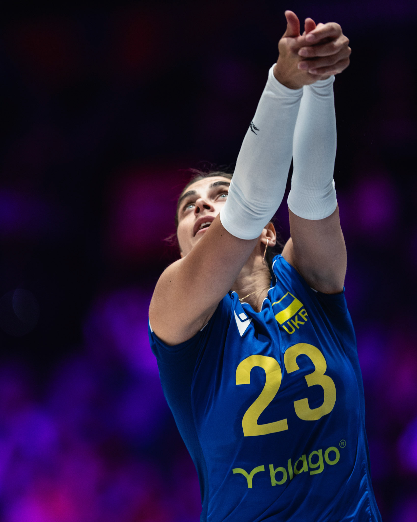 HONG KONG, China - JULY  08: Yuliia Dymar of Ukraine sets the ball for a teammate during Volleyball Nations League Hong Kong 2026 at Kai Tak Arena on July 8, 2026 in Hong Kong, China, (Photo by Jack Ng/Alamy Live News)