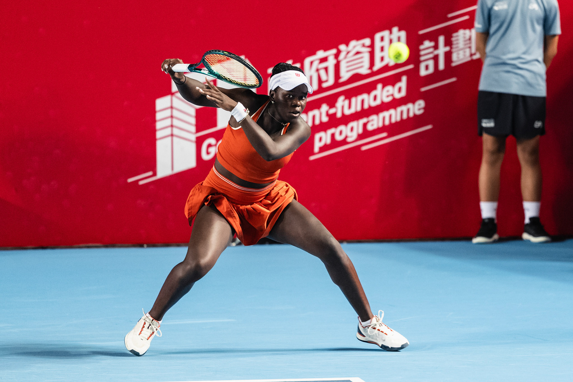 HONG KONG, China - Anna Kalinskaya of Russia play against Victoria Mboko of Canada during WTA 250 - Prudential Hong Kong Tennis Open at Victoria Park Tennis Court on October 31, 2025 in Hong Kong, China, (Photo by Jack Ng/Alamy Live News)