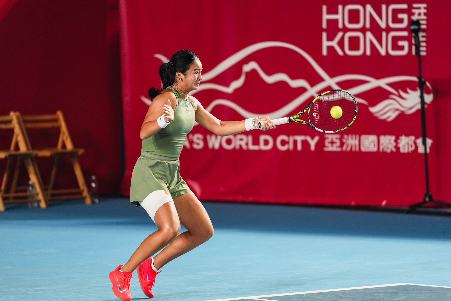 HONG KONG, China - Alexandra Eala of the Philippines vs Victoria Mboko of Canada in action during WTA 250 - Prudential Hong Kong Tennis Open at Victoria Park Tennis Court on October 30, 2025 in Hong Kong, China, (Photo by Jack Ng/Alamy Live News)