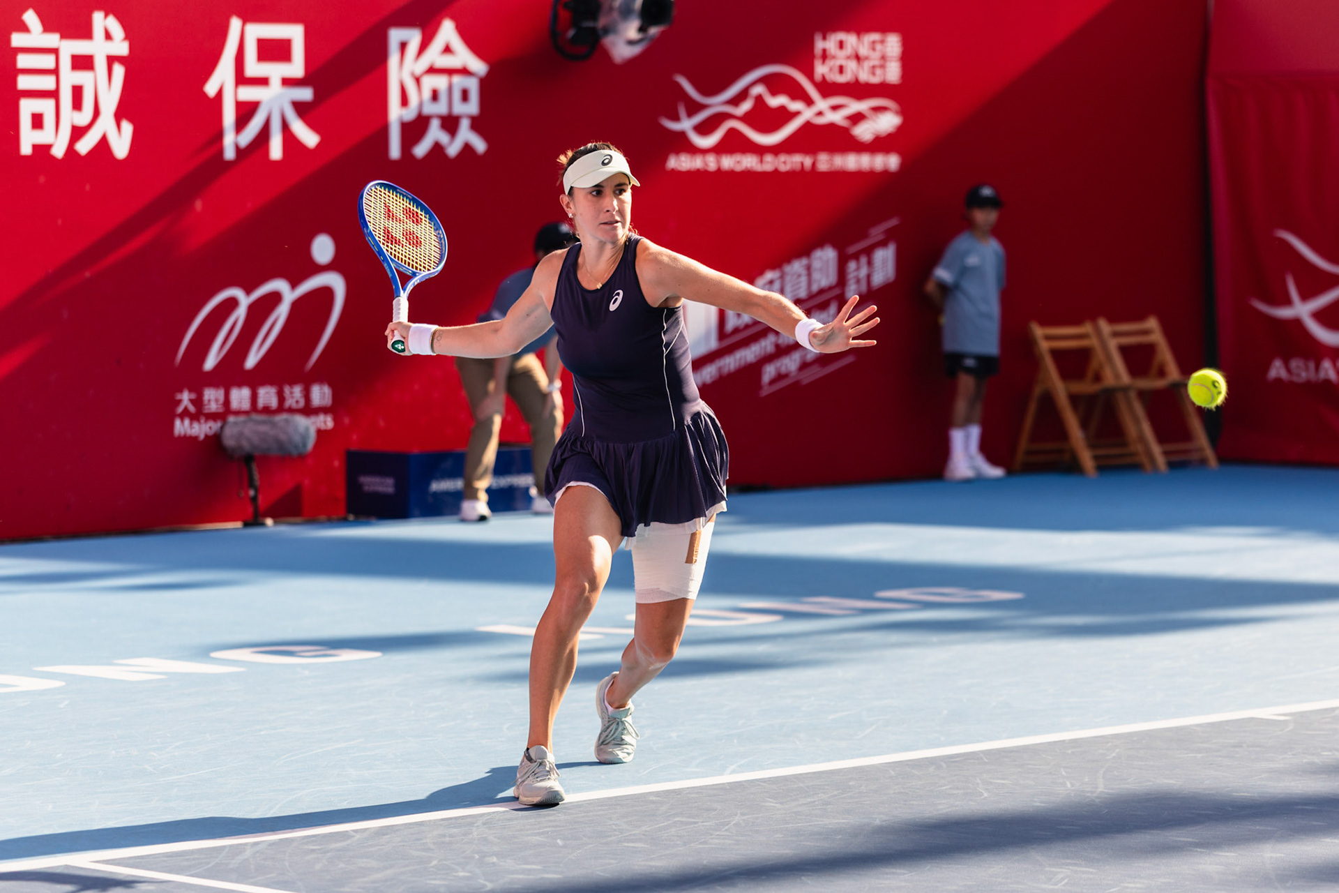 HONG KONG, China - Belinda Bencic of Switzerland in action during WTA 250 - Prudential Hong Kong Tennis Open at Victoria Park Tennis Court on October 30, 2025 in Hong Kong, China, (Photo by Jack Ng/Alamy Live News)