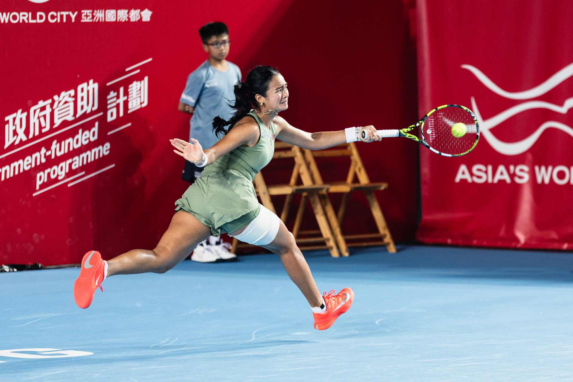 HONG KONG, China - Alexandra Eala of the Philippines vs Victoria Mboko of Canada during WTA 250 - Prudential Hong Kong Tennis Open at Victoria Park Tennis Court on October 30, 2025 in Hong Kong, China, (Photo by Jack Ng/Alamy Live News)