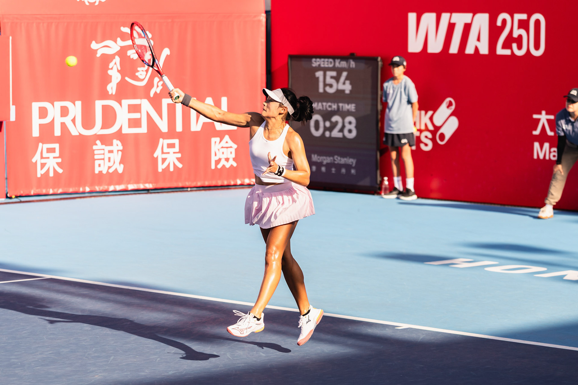 HONG KONG, China - Shuai Zhang of China is ready to serve during WTA 250 - Prudential Hong Kong Tennis Open at Victoria Park Tennis Court on October 30, 2025 in Hong Kong, China, (Photo by Jack Ng/Alamy Live News)