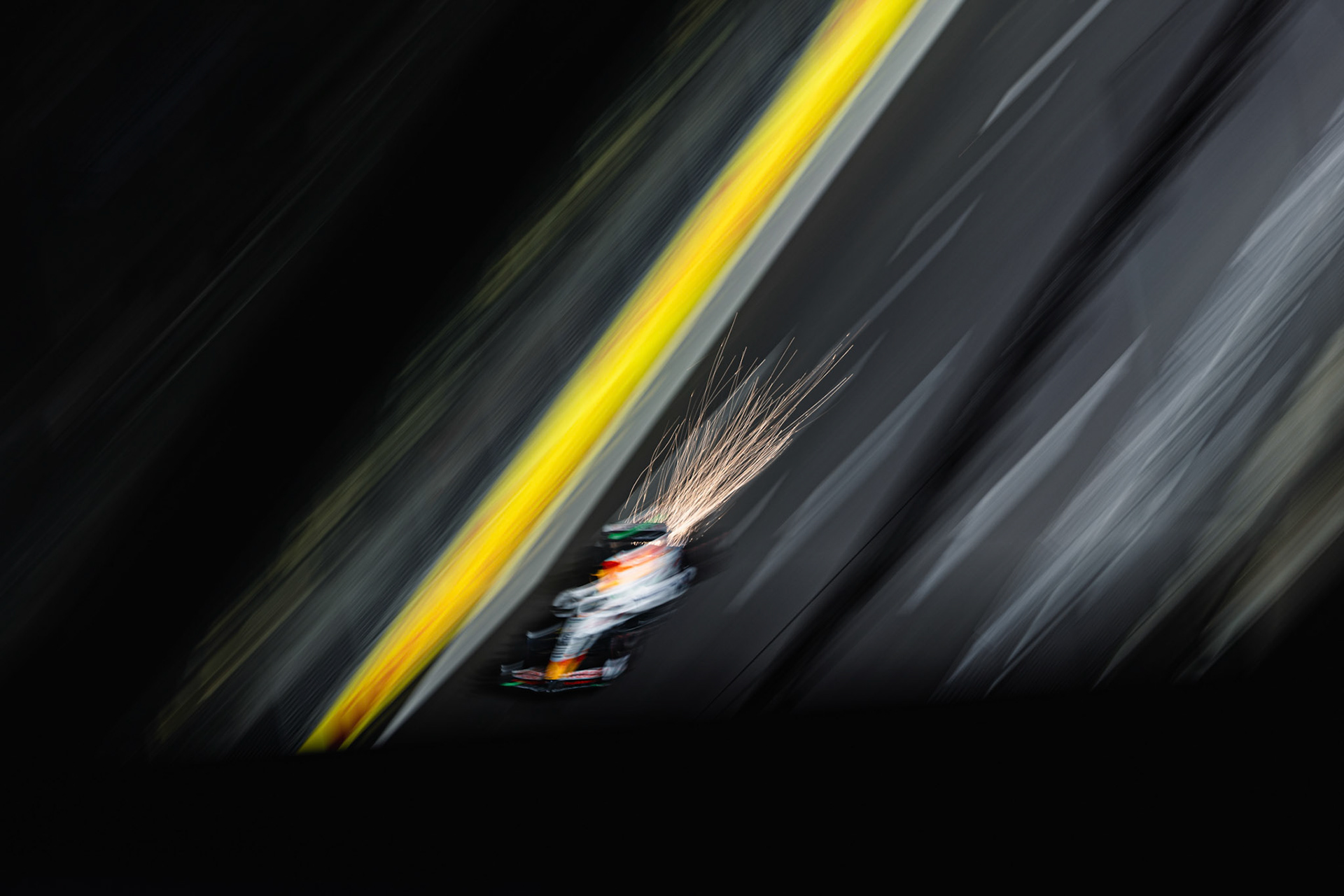 SINGAPORE, Singapore - OCTOBER  05:  during F1 Grand Prix of Singapore at Marina Bay Street Circuit on October 5, 2025 in Singapore, Singapore, (Photo by Jack Ng/Alamy Live News)