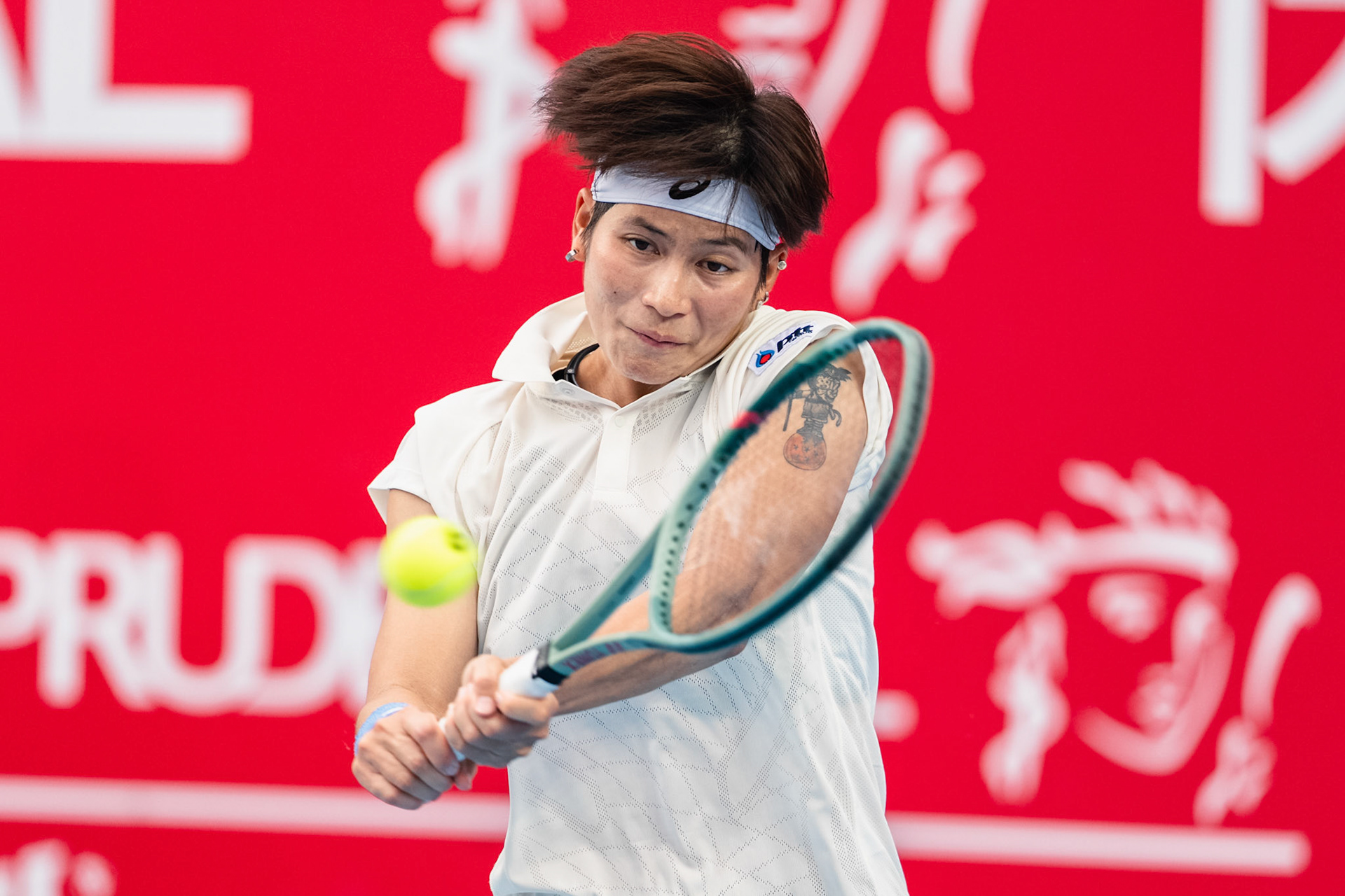 HONG KONG, China - Kamilla RAKHIMOVA and Aliaksandra SASNOVICH of Russia play against Momoko KOBORI of Japan and Peangtarn PLIPUECH of Thailand during WTA 250 - Prudential Hong Kong Tennis Open at Victoria Park Tennis Court on October 31, 2025 in Hong Kong, China, (Photo by Jack Ng/Alamy Live News)