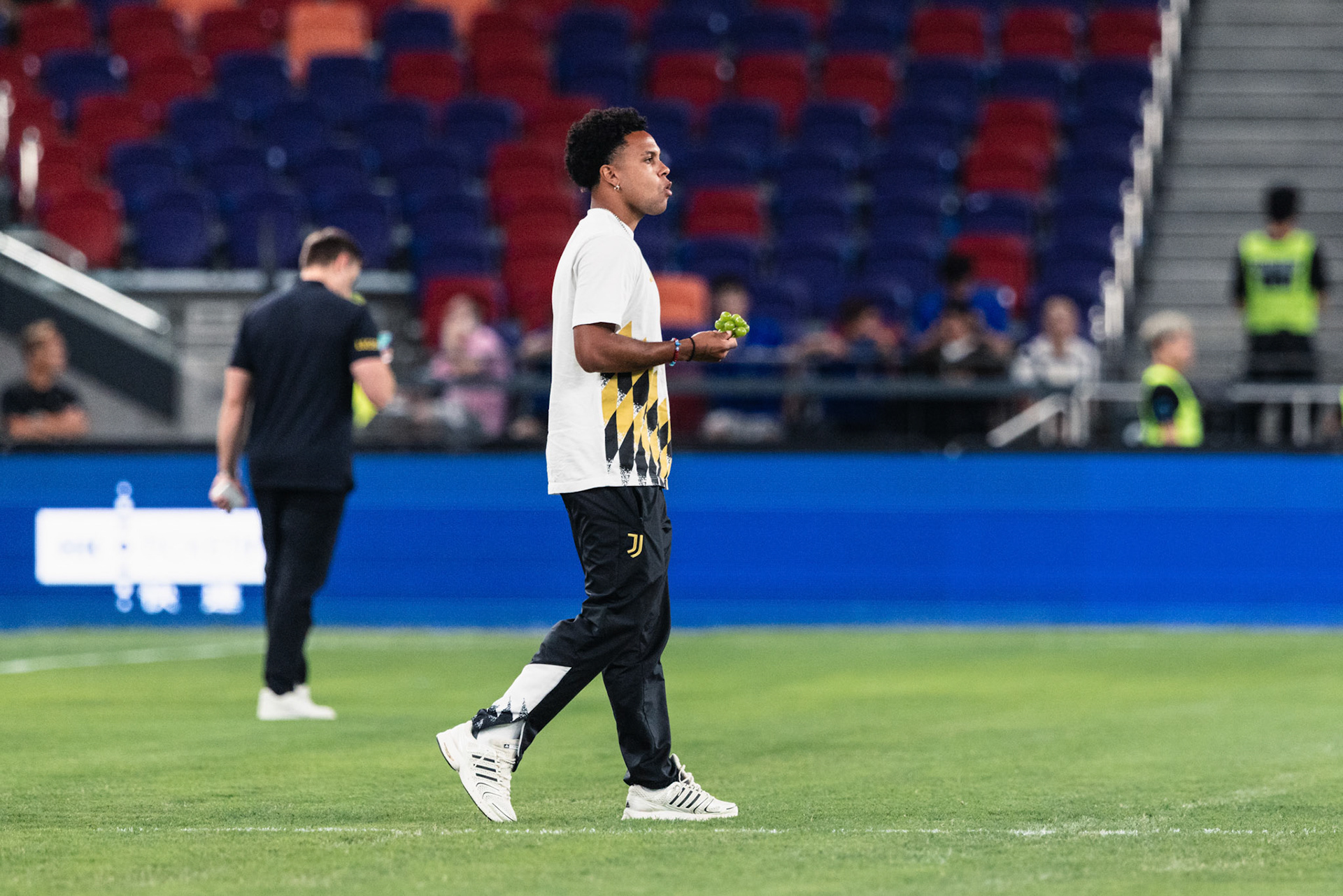HONG KONG, China - AUGUST  05: Weston McKennie (No. 22) of Juventus in action prior Hong Kong Football Festival (HKFF) 2026 - Chelsea vs Juventus at Kai Tak Stadium on August 5, 2026 in Hong Kong, China, (Photo by Jack Ng/Alamy Live News)