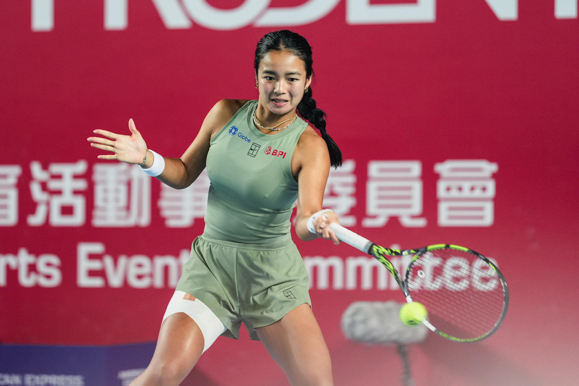 HONG KONG, China - Alexandra Eala of the Philippines vs Victoria Mboko of Canada in action during WTA 250 - Prudential Hong Kong Tennis Open at Victoria Park Tennis Court on October 30, 2025 in Hong Kong, China, (Photo by Jack Ng/Alamy Live News)