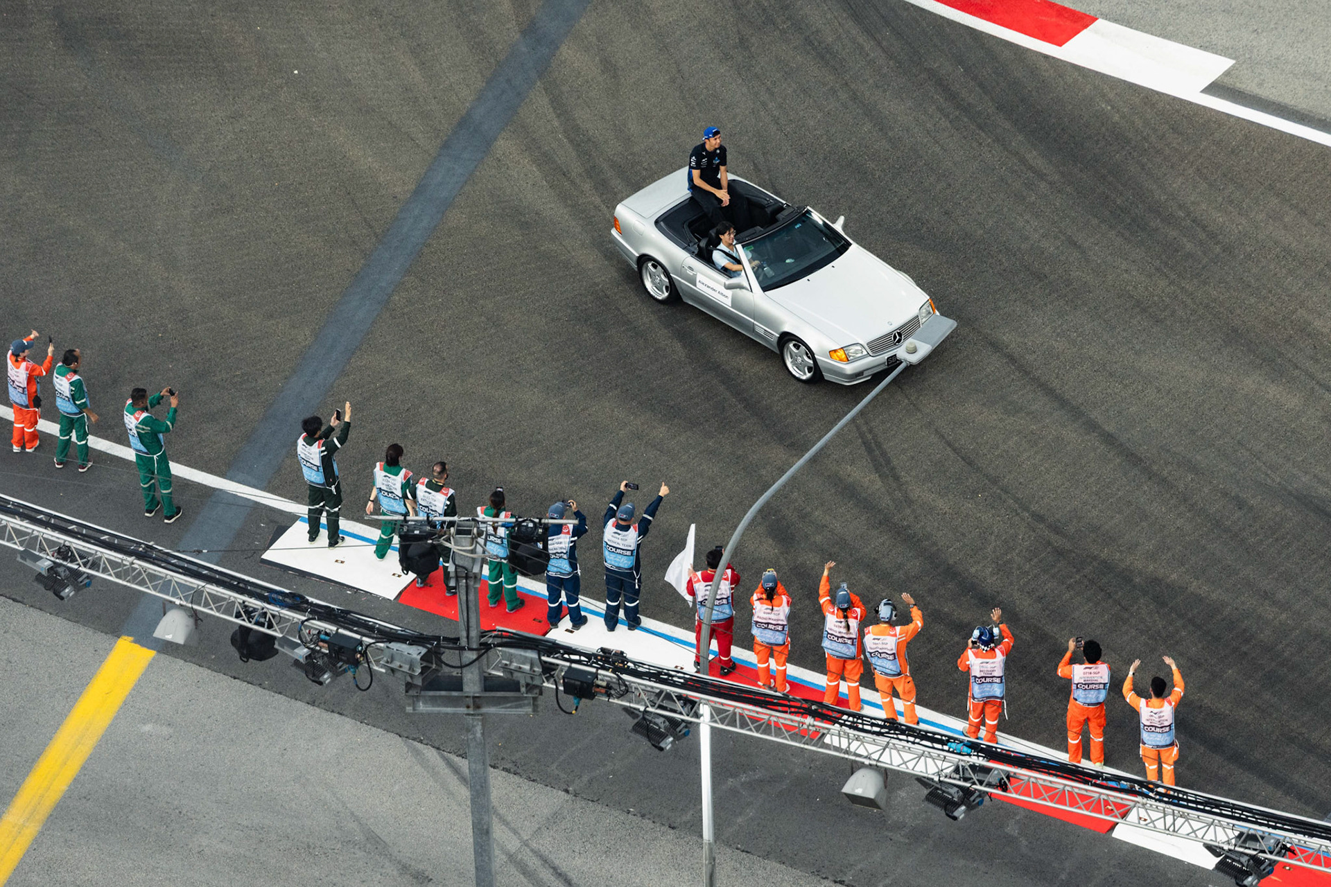 SINGAPORE, Singapore - OCTOBER  05:  Formula One drivers parade during F1 Grand Prix of Singapore at Marina Bay Street Circuit on October 5, 2025 in Singapore, Singapore, (Photo by Jack Ng/Alamy Live News)