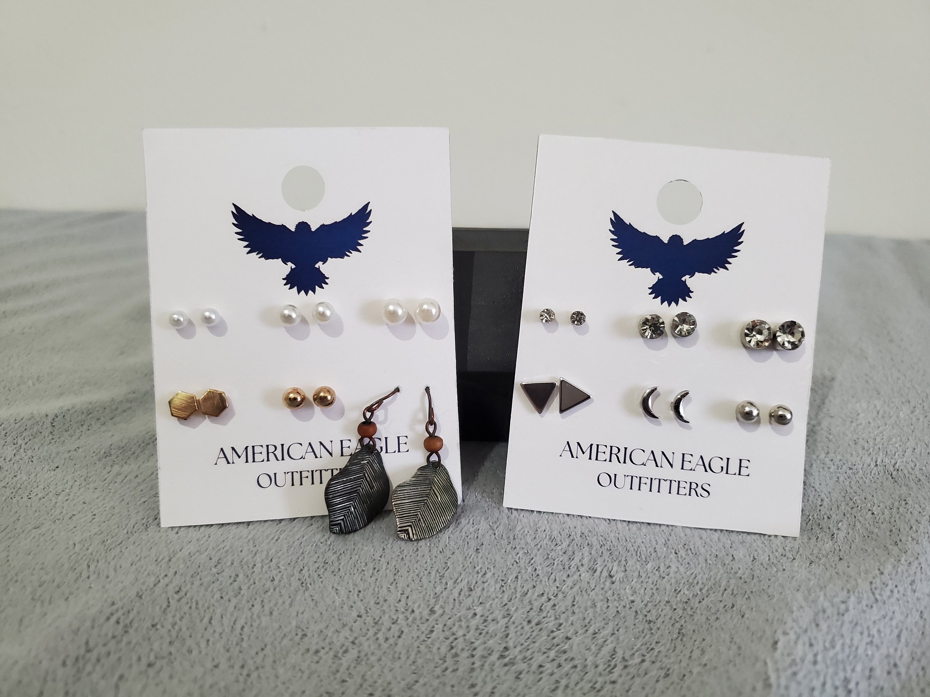 Earring hang tags completed with two sets of earrings to choose from.