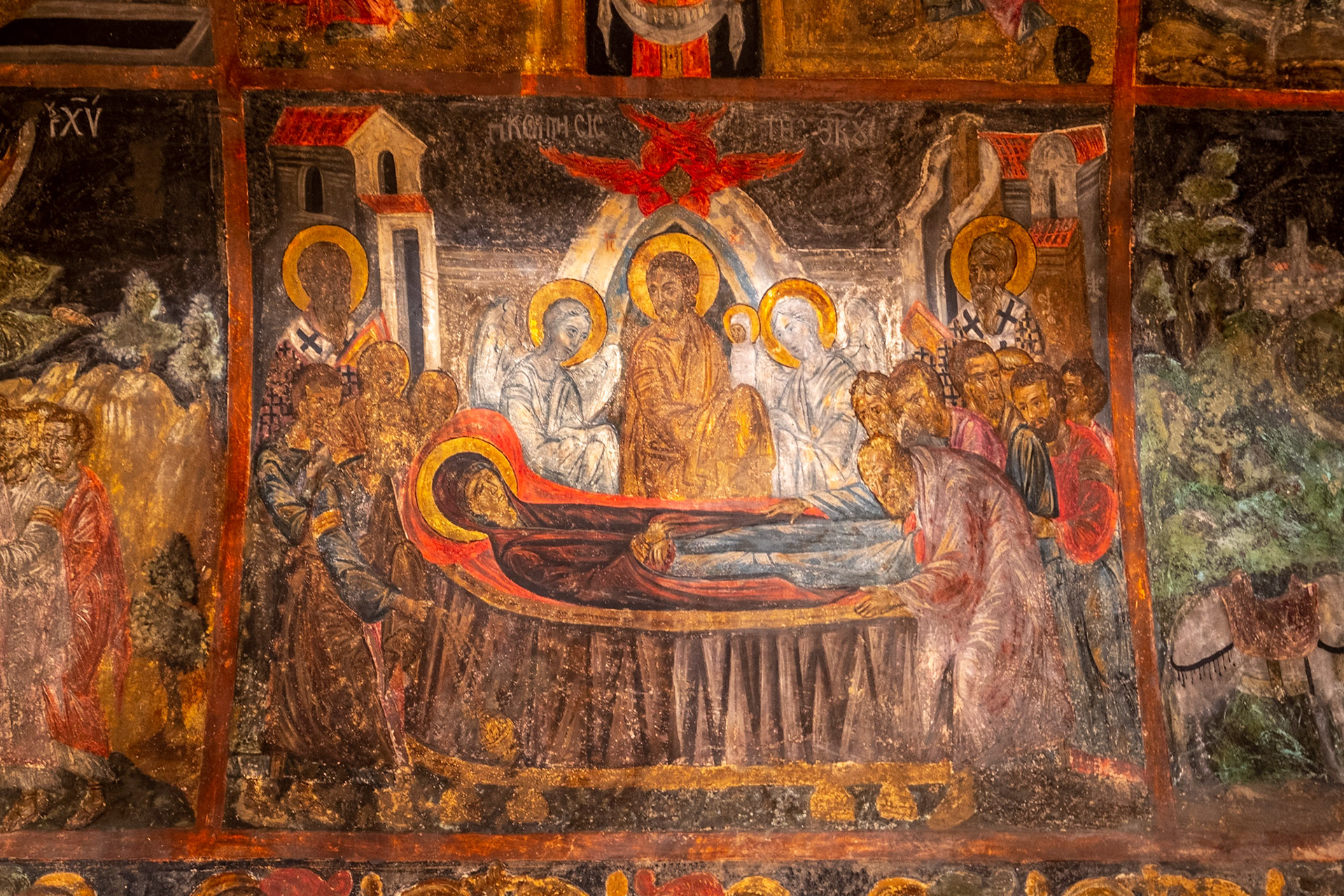 Peinture murale datant du XVe siècle dans une chappelle privée sur l'île de Simi