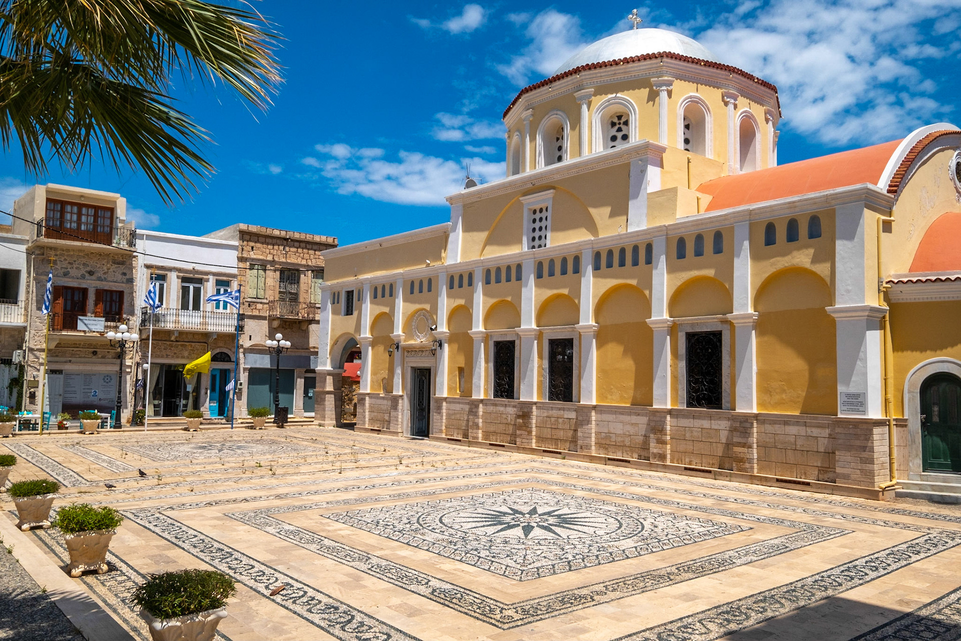 Sainte Église de la Transfiguration du Christ Sauveur à Kalymonos