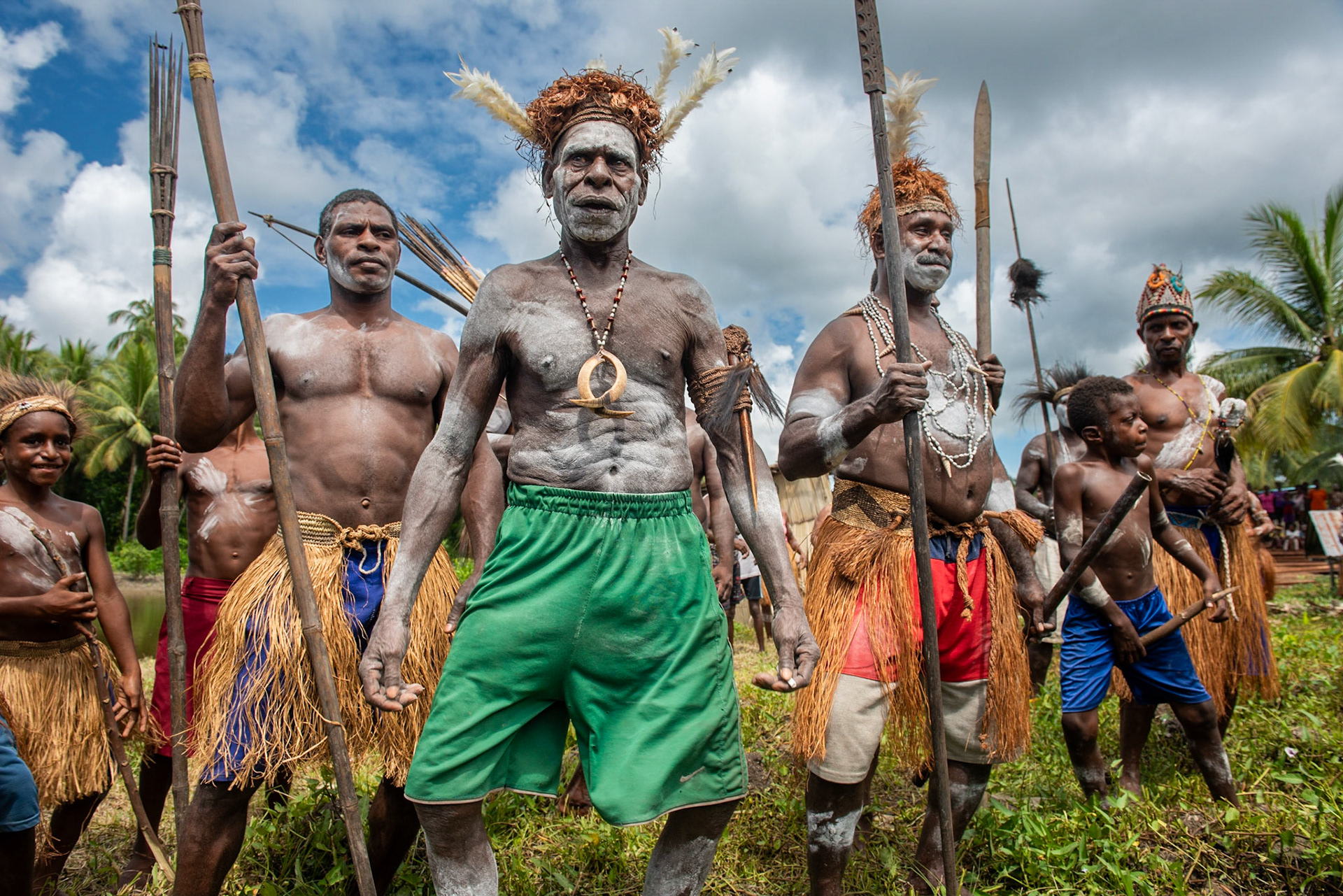 Les Asmats, un peuple fier