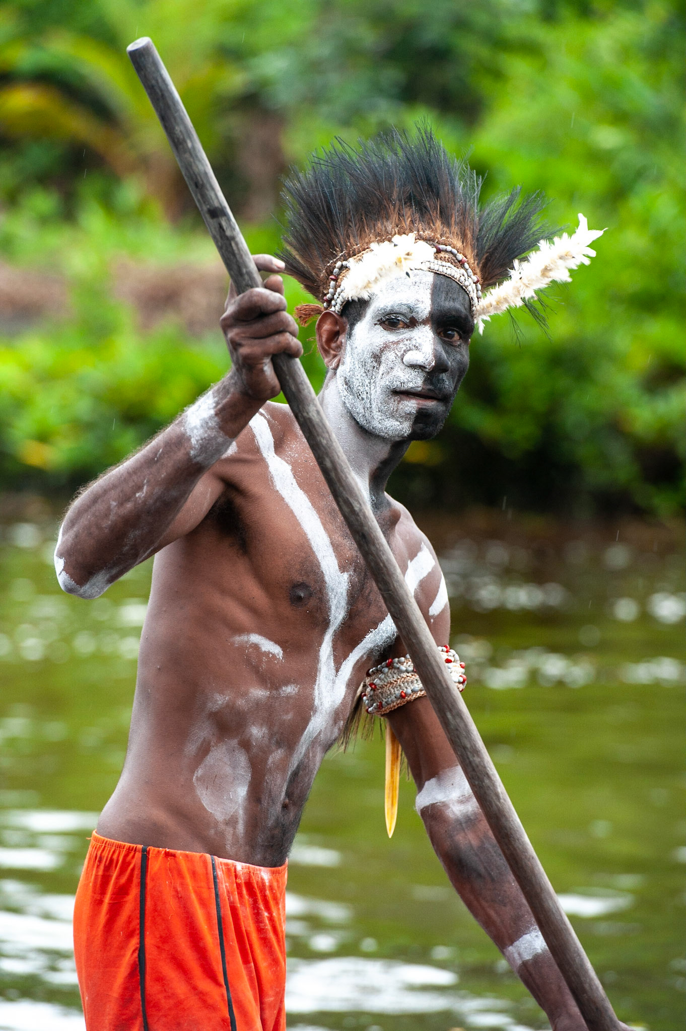 Ils portent les attribus de leur peuple avec fierté
