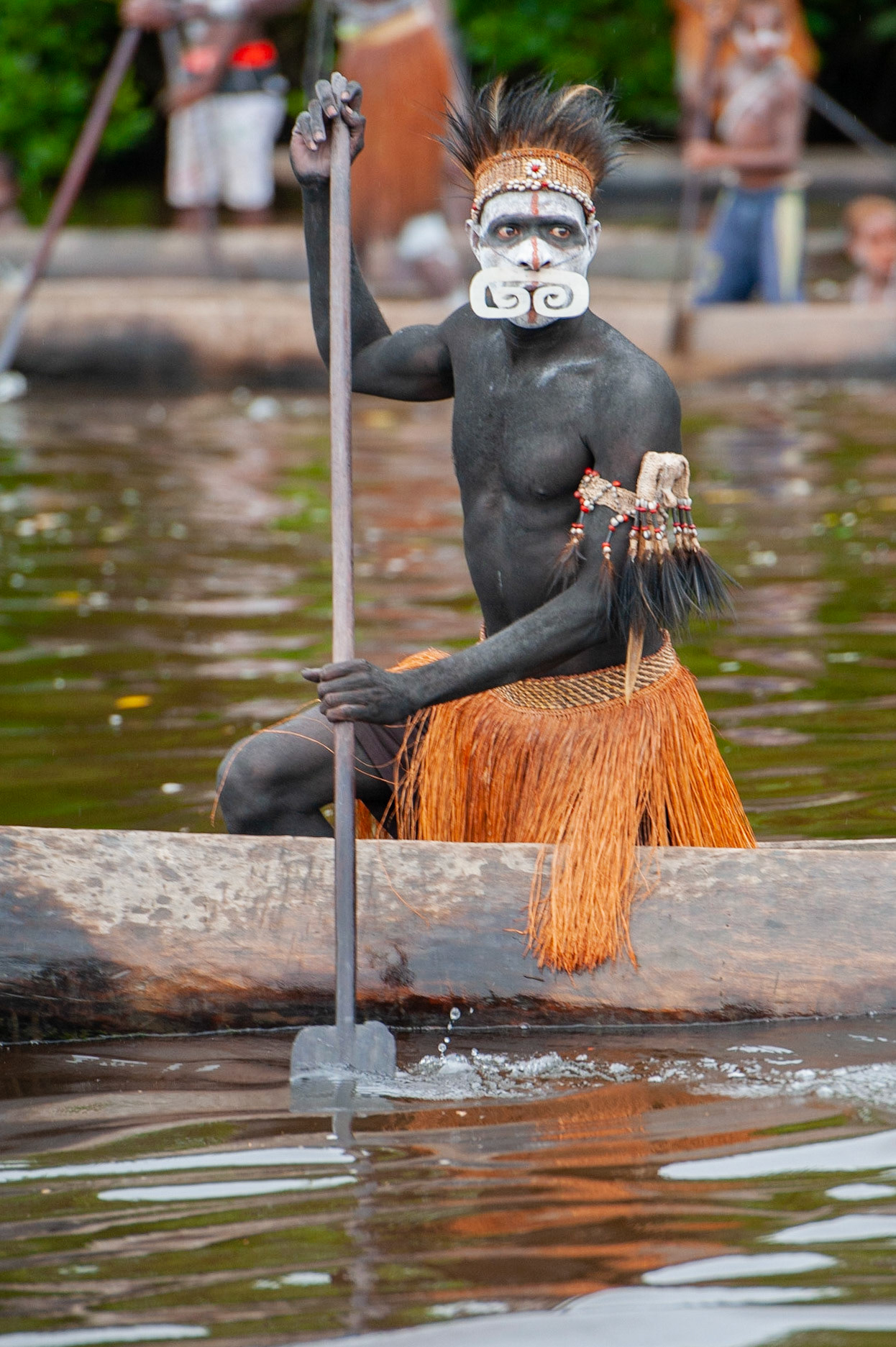 Les hommes sont grimmés