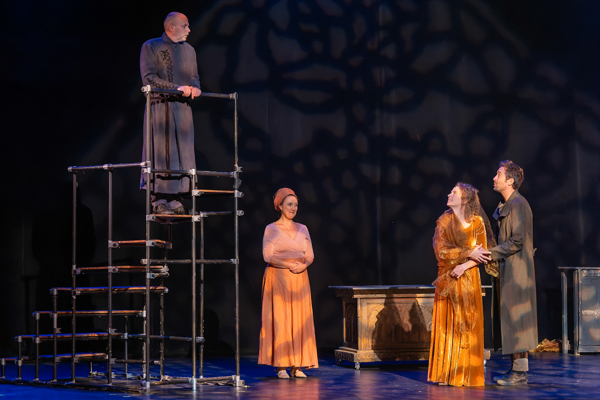 Roméo et Juliette au Théatre de Calais adapté et mis en scène par Manon Montel