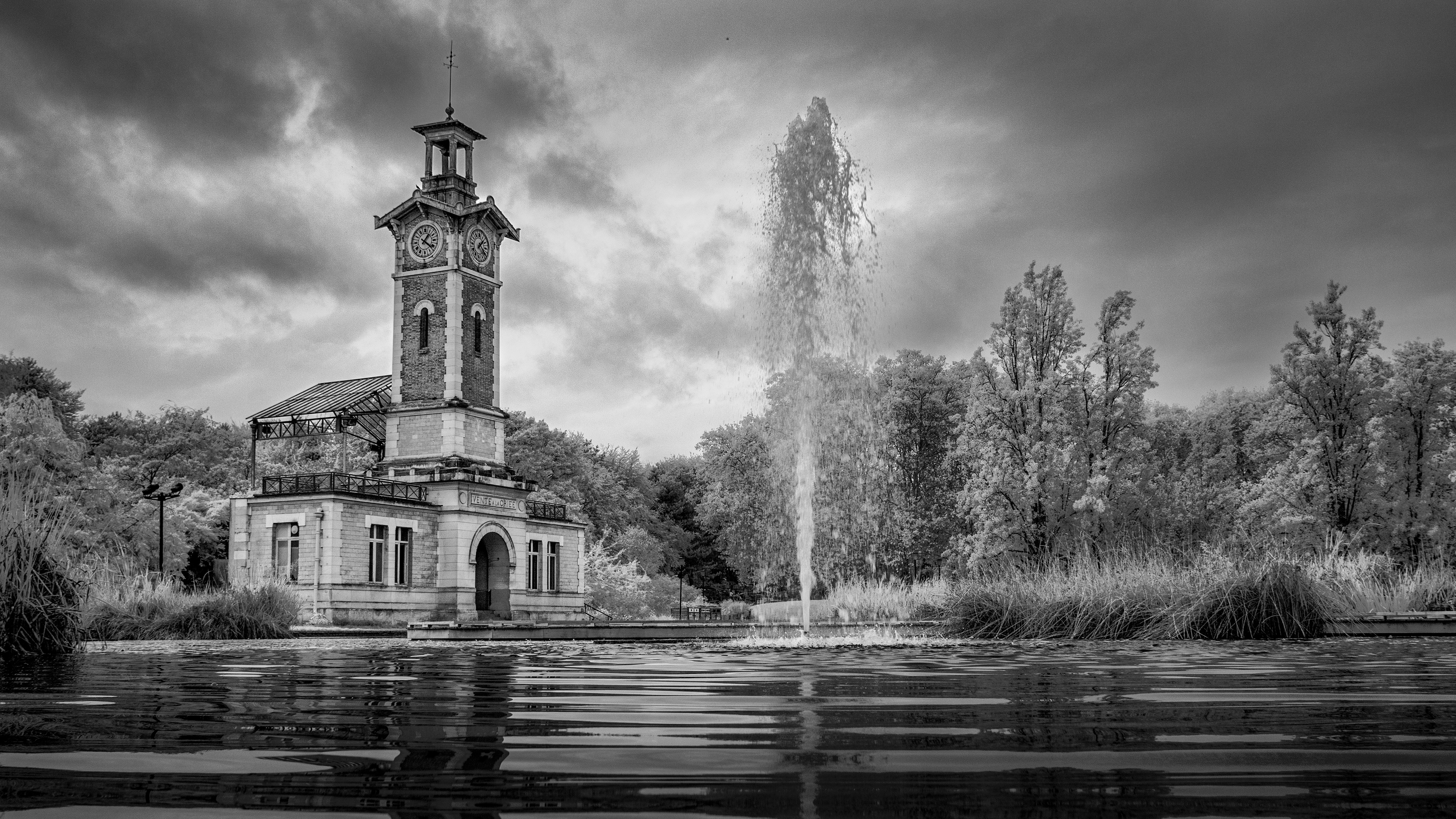 Paris (14e), Parc Georges Brassens, France (1/160, 22mm, f/8, iso 100)