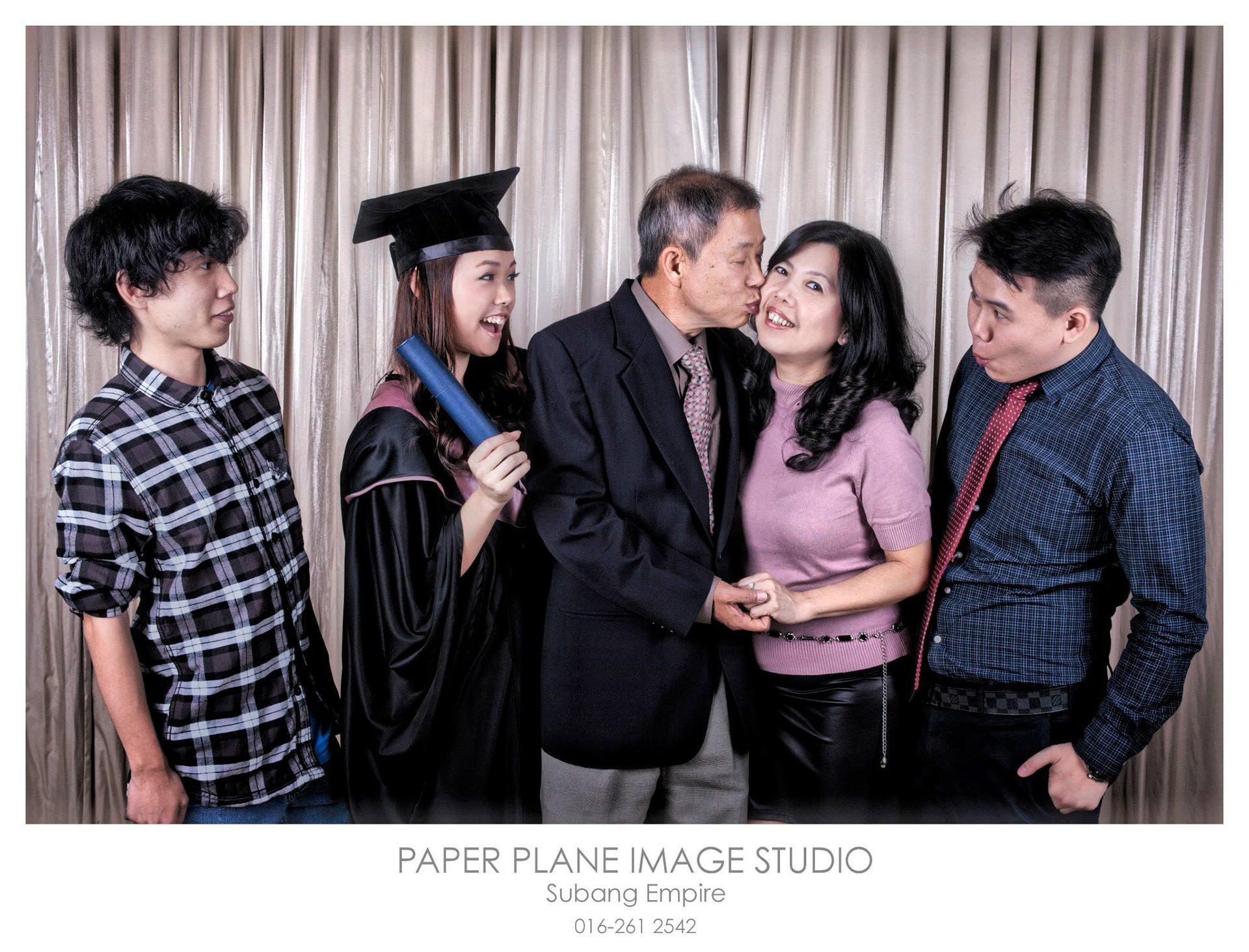Graduation Photo Shooting, Graduation Video Shooting, Graduation Shooting, Graduation Studio Photography, Graduation Photographer Malaysia, Malaysia Graduation Malaysia, Malaysia Graduation Studio Photography